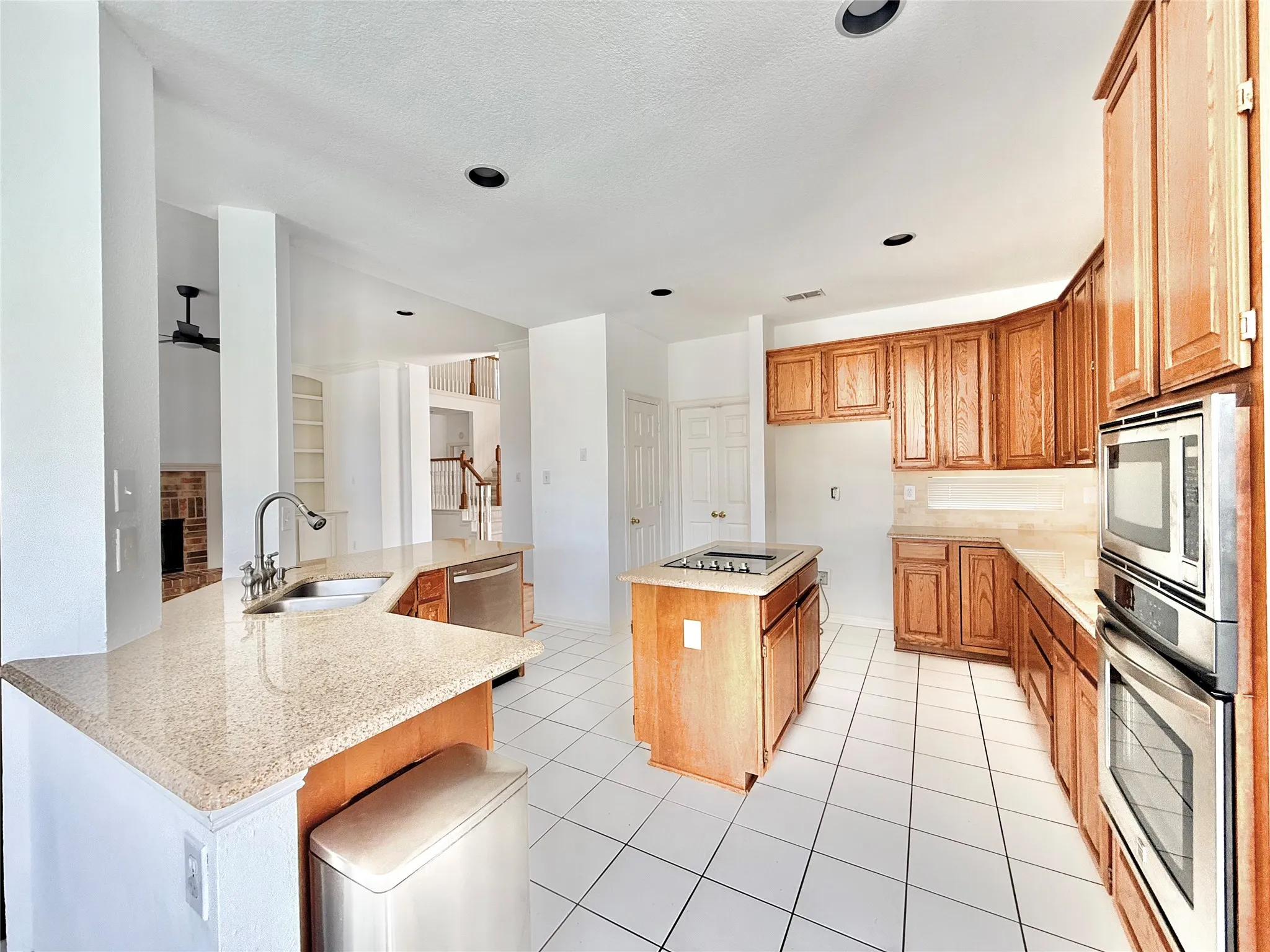 Single Family Residence For Rent in Collin County , 4525 Reunion Drive, Plano, Texas 75024, 4 Bedroom, 4 Bathroom, 2 Garage spaces, 3,270 Sqft, built in 1993, mls#21384453, Real Estate Agent in Plano, Homes For Rent in Collin county, Homes For Rent in Plano, Realtor in Plano Texas, Real Estate Brokerage Independent Realty Texas, Luminita Cordes Realtor