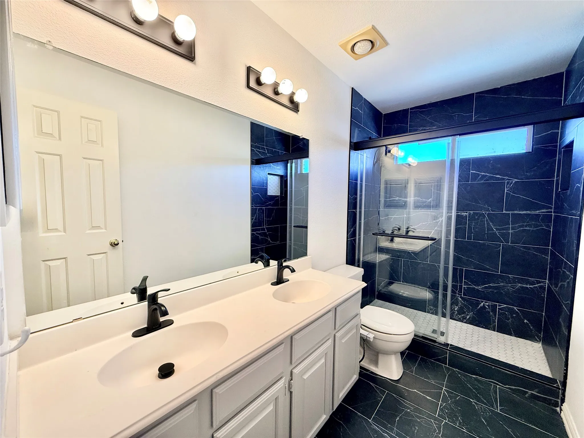 Single Family Residence For Rent in Collin County , 4525 Reunion Drive, Plano, Texas 75024, 4 Bedroom, 4 Bathroom, 2 Garage spaces, 3,270 Sqft, built in 1993, mls#21384453, Real Estate Agent in Plano, Homes For Rent in Collin county, Homes For Rent in Plano, Realtor in Plano Texas, Real Estate Brokerage Independent Realty Texas, Luminita Cordes Realtor