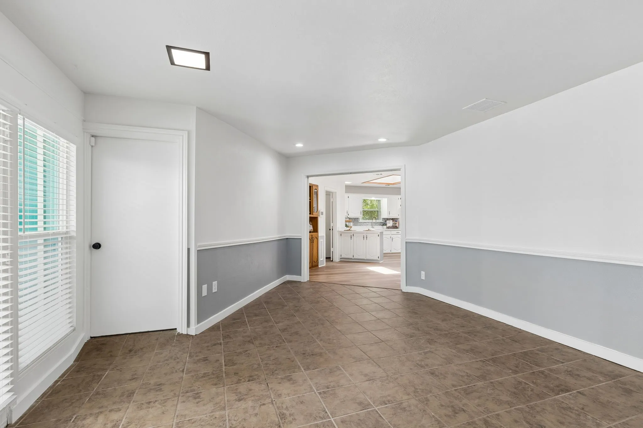 Single Family Residence For Sale in Dallas County , 4814 San Gabriel Drive, Garland, Texas 75043, 4 Bedroom, 2 Bathroom, 2 Garage spaces, 2,204 Sqft, built in 1979, mls#21383107, Real Estate Agent in Garland, Homes For Sale in Dallas county, Homes For Sale in Garland, Realtor in Garland Texas, Real Estate Brokerage Independent Realty Texas, Luminita Cordes Realtor
