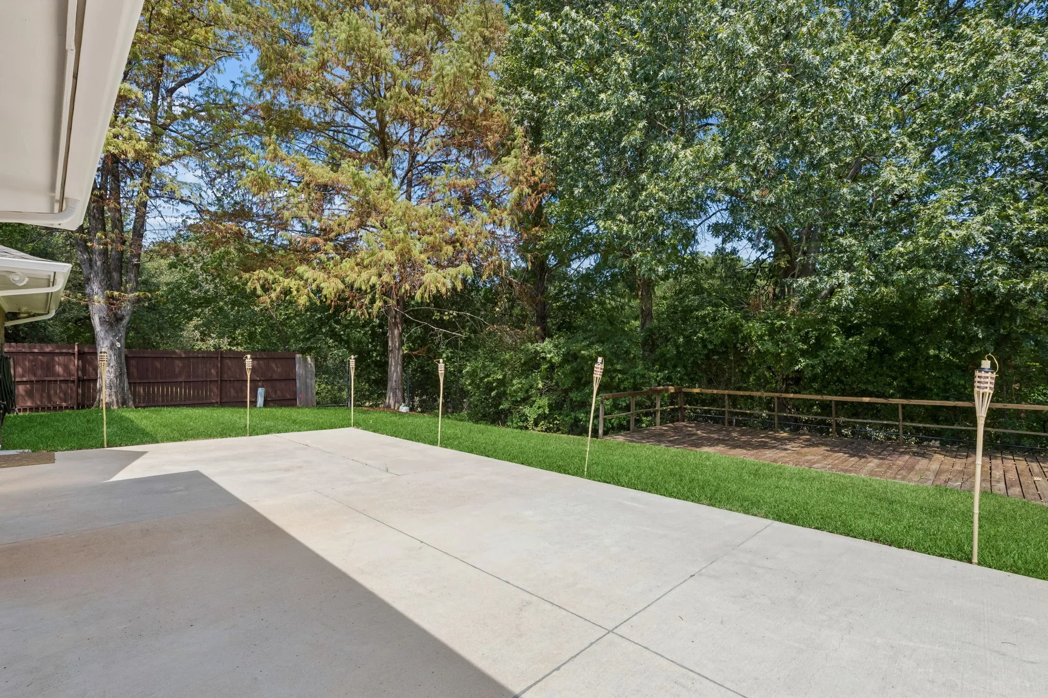 Single Family Residence For Sale in Dallas County , 4814 San Gabriel Drive, Garland, Texas 75043, 4 Bedroom, 2 Bathroom, 2 Garage spaces, 2,204 Sqft, built in 1979, mls#21383107, Real Estate Agent in Garland, Homes For Sale in Dallas county, Homes For Sale in Garland, Realtor in Garland Texas, Real Estate Brokerage Independent Realty Texas, Luminita Cordes Realtor