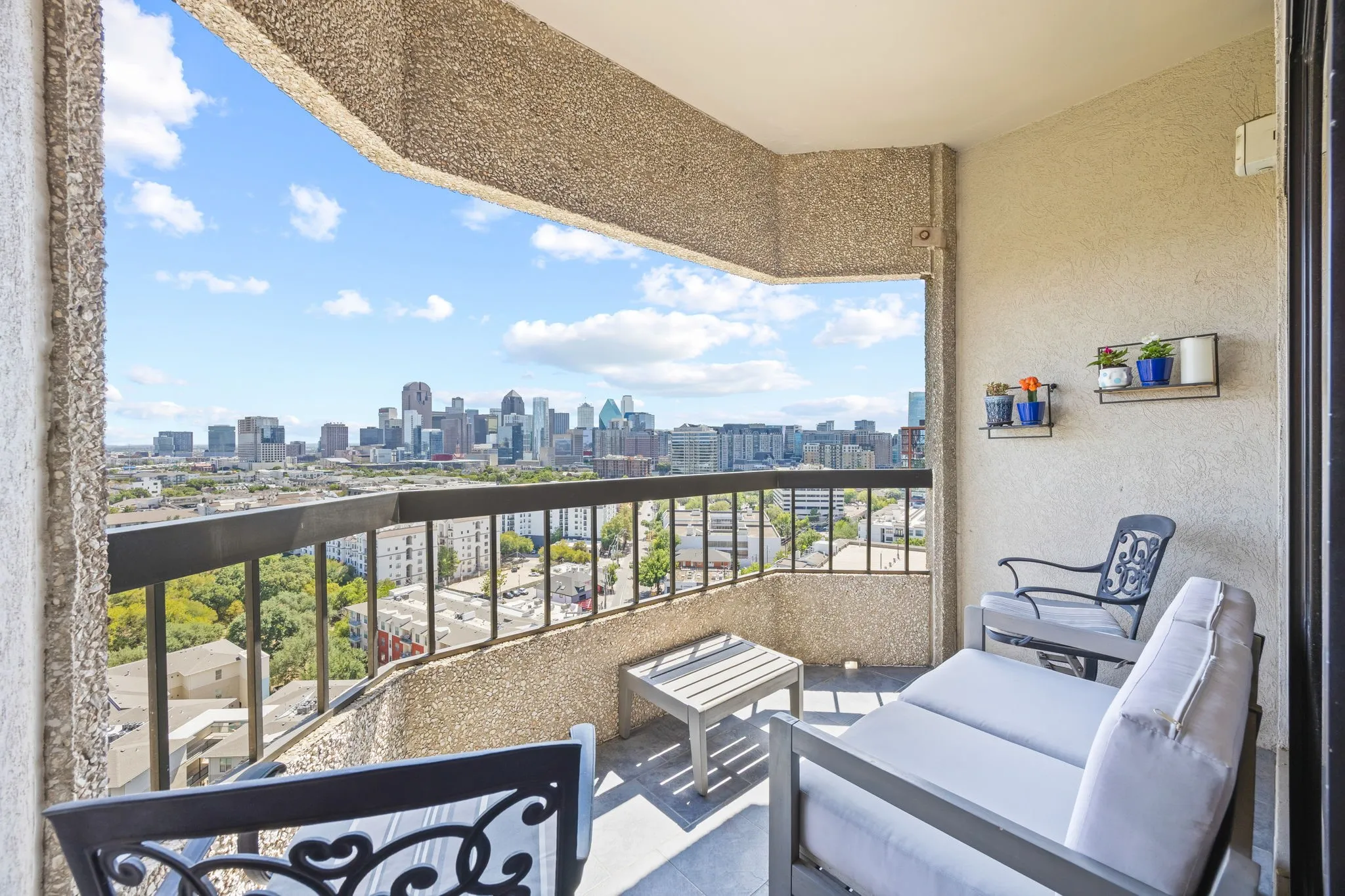 Look at this view! Enjoy breathtaking Downtown Dallas skyline views from the private balcony, the perfect spot for an early evening beverage after work or your morning cup of coffee while taking in the citysape.