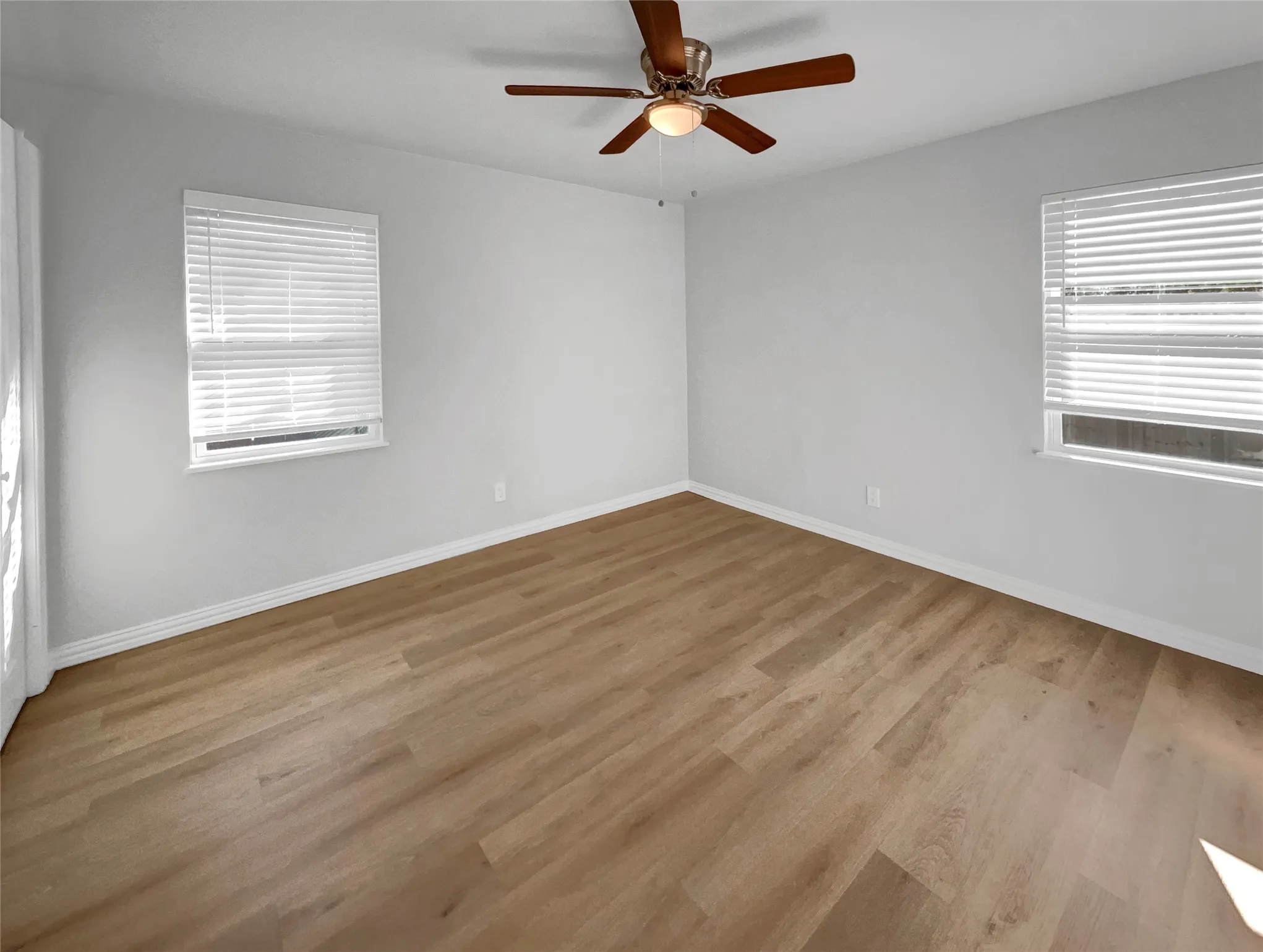 Single Family Residence For Sale in Dallas County , 9618 Tamalpais Drive, Dallas, Texas 75217, 3 Bedroom, 2 Bathroom, 2 Garage spaces, 1,387 Sqft, built in 1961, mls#21384577, Real Estate Agent in Dallas, Homes For Sale in Dallas county, Homes For Sale in Dallas, Realtor in Dallas Texas, Real Estate Brokerage Independent Realty Texas, Luminita Cordes Realtor