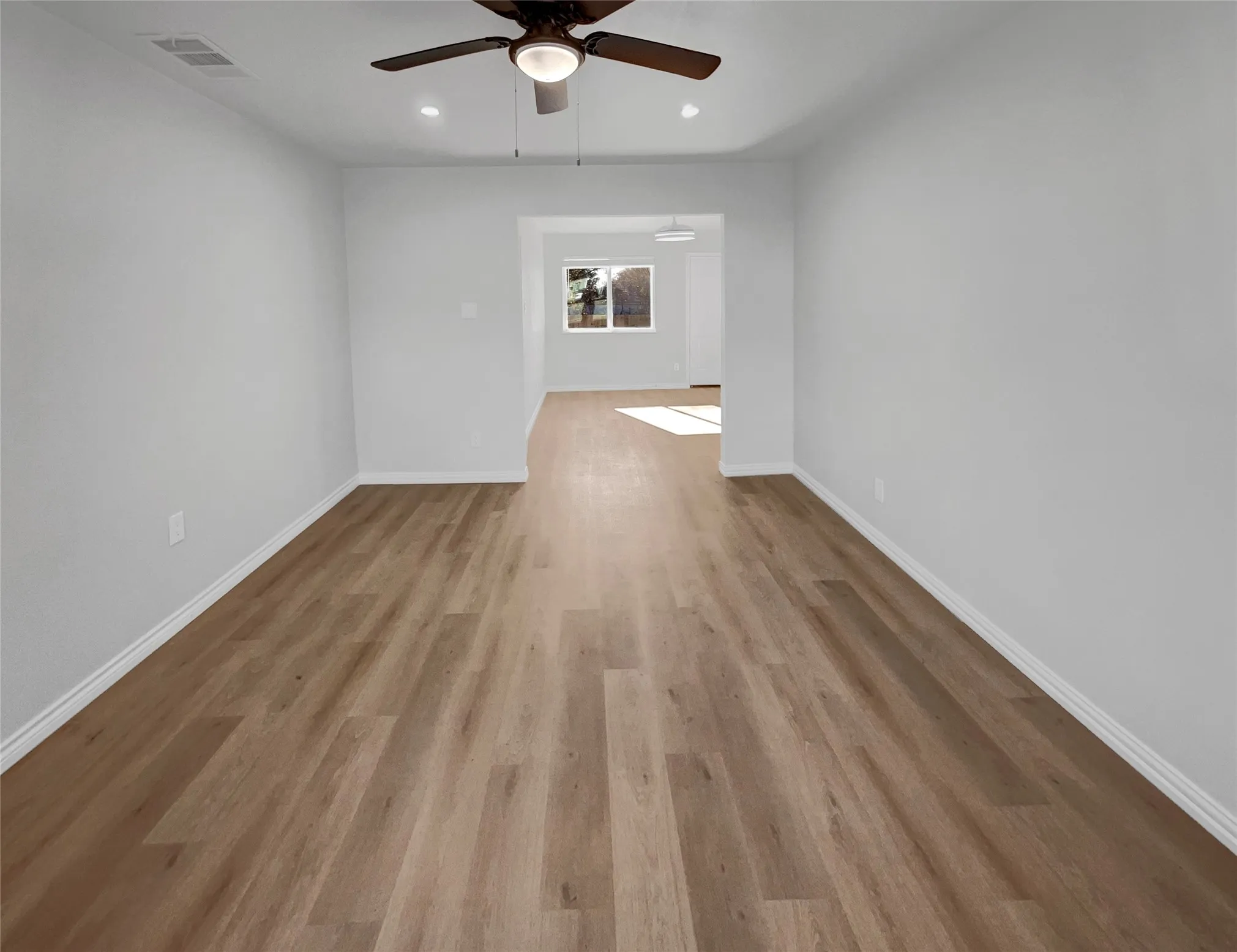 Single Family Residence For Sale in Dallas County , 9618 Tamalpais Drive, Dallas, Texas 75217, 3 Bedroom, 2 Bathroom, 2 Garage spaces, 1,387 Sqft, built in 1961, mls#21384577, Real Estate Agent in Dallas, Homes For Sale in Dallas county, Homes For Sale in Dallas, Realtor in Dallas Texas, Real Estate Brokerage Independent Realty Texas, Luminita Cordes Realtor