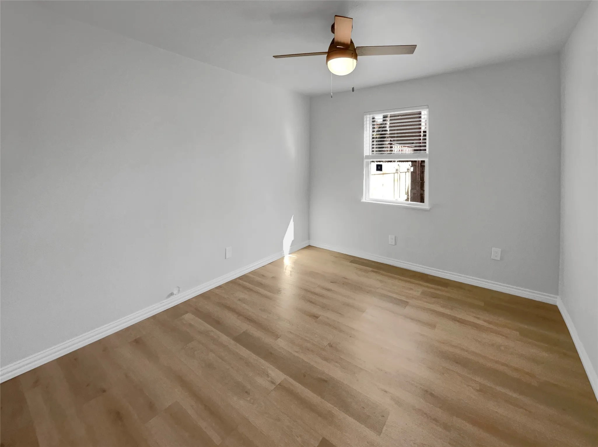 Single Family Residence For Sale in Dallas County , 9618 Tamalpais Drive, Dallas, Texas 75217, 3 Bedroom, 2 Bathroom, 2 Garage spaces, 1,387 Sqft, built in 1961, mls#21384577, Real Estate Agent in Dallas, Homes For Sale in Dallas county, Homes For Sale in Dallas, Realtor in Dallas Texas, Real Estate Brokerage Independent Realty Texas, Luminita Cordes Realtor