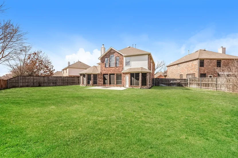 Single Family Residence For Rent in Denton County , 2541 Indian Hills Drive, Little Elm, Texas 75068, 4 Bedroom, 3 Bathroom, 2 Garage spaces, 3,265 Sqft, built in 2003, mls#21384261, Real Estate Agent in Little Elm, Homes For Rent in Denton county, Homes For Rent in Little Elm, Realtor in Little Elm Texas, Real Estate Brokerage Independent Realty Texas, Luminita Cordes Realtor