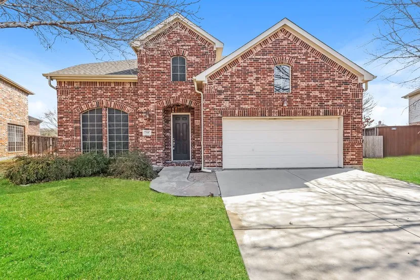 Single Family Residence For Rent in Denton County , 2541 Indian Hills Drive, Little Elm, Texas 75068, 4 Bedroom, 3 Bathroom, 2 Garage spaces, 3,265 Sqft, built in 2003, mls#21384261, Real Estate Agent in Little Elm, Homes For Rent in Denton county, Homes For Rent in Little Elm, Realtor in Little Elm Texas, Real Estate Brokerage Independent Realty Texas, Luminita Cordes Realtor
