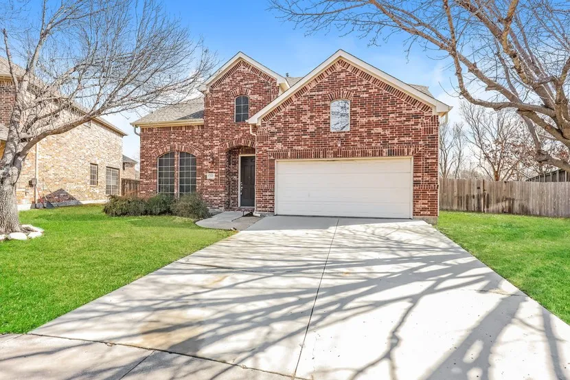 Single Family Residence For Rent in Denton County , 2541 Indian Hills Drive, Little Elm, Texas 75068, 4 Bedroom, 3 Bathroom, 2 Garage spaces, 3,265 Sqft, built in 2003, mls#21384261, Real Estate Agent in Little Elm, Homes For Rent in Denton county, Homes For Rent in Little Elm, Realtor in Little Elm Texas, Real Estate Brokerage Independent Realty Texas, Luminita Cordes Realtor