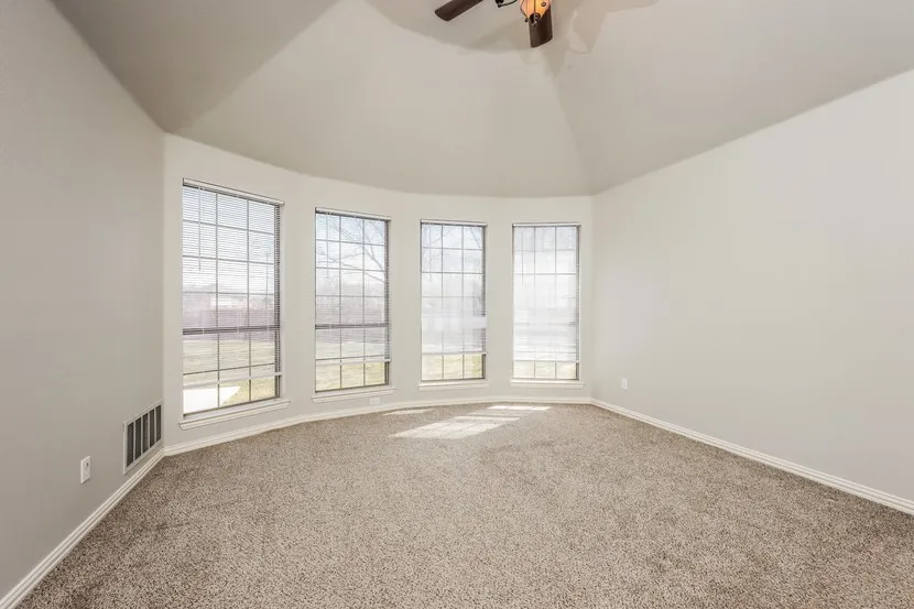 Single Family Residence For Rent in Denton County , 2541 Indian Hills Drive, Little Elm, Texas 75068, 4 Bedroom, 3 Bathroom, 2 Garage spaces, 3,265 Sqft, built in 2003, mls#21384261, Real Estate Agent in Little Elm, Homes For Rent in Denton county, Homes For Rent in Little Elm, Realtor in Little Elm Texas, Real Estate Brokerage Independent Realty Texas, Luminita Cordes Realtor