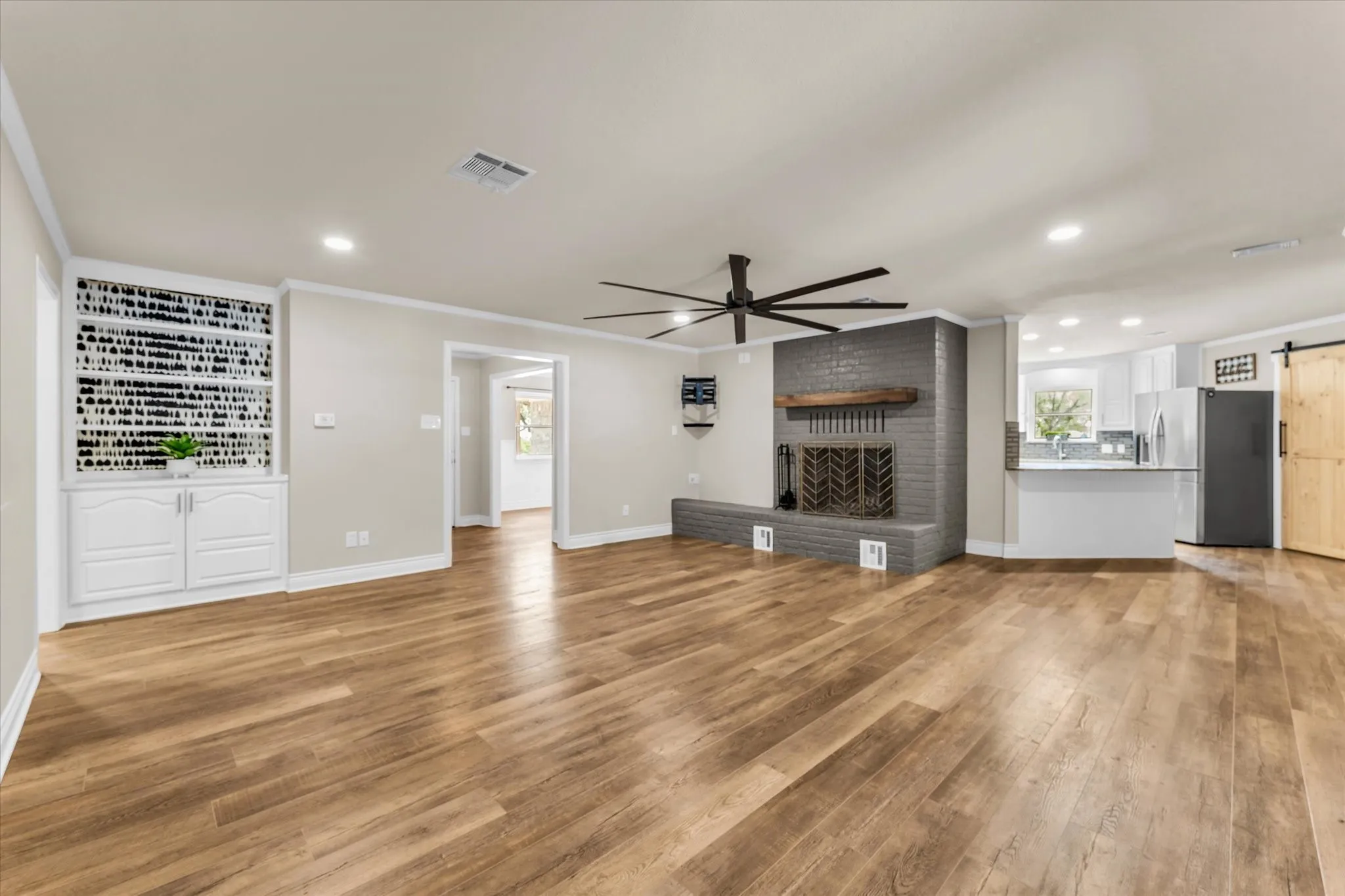 Single Family Residence For Sale in Mc Lennan County , 314 Bend Of The Bosque Road, China Spring, Texas 76633, 4 Bedroom, 4 Bathroom, Garage spaces, 2,817 Sqft, built in 1986, mls#21381149, Real Estate Agent in China Spring, Homes For Sale in Mc Lennan county, Homes For Sale in China Spring, Realtor in China Spring Texas, Real Estate Brokerage Independent Realty Texas, Luminita Cordes Realtor