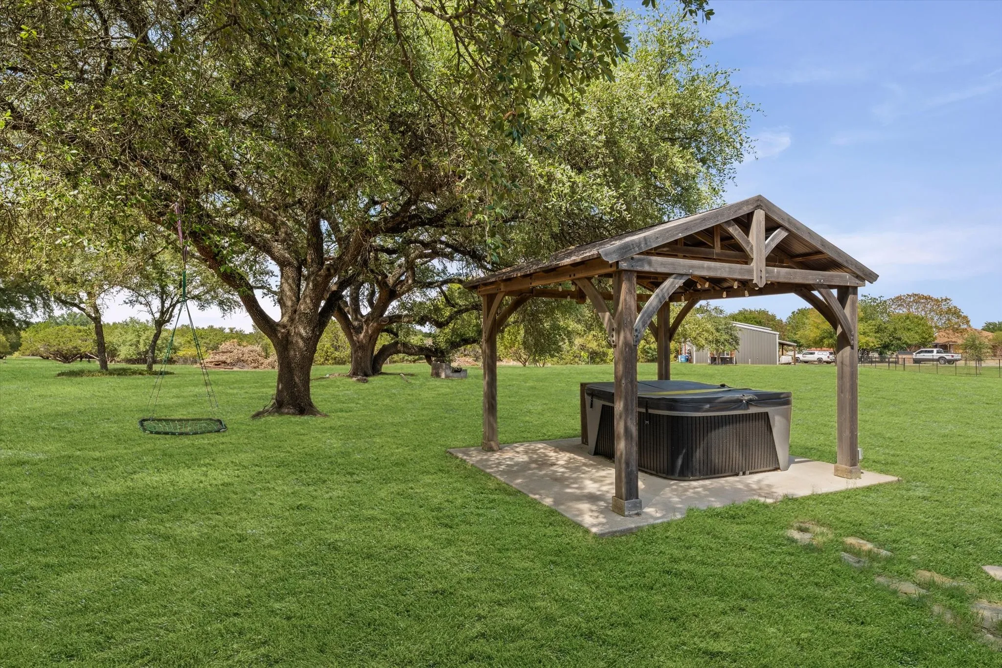 Single Family Residence For Sale in Mc Lennan County , 314 Bend Of The Bosque Road, China Spring, Texas 76633, 4 Bedroom, 4 Bathroom, Garage spaces, 2,817 Sqft, built in 1986, mls#21381149, Real Estate Agent in China Spring, Homes For Sale in Mc Lennan county, Homes For Sale in China Spring, Realtor in China Spring Texas, Real Estate Brokerage Independent Realty Texas, Luminita Cordes Realtor