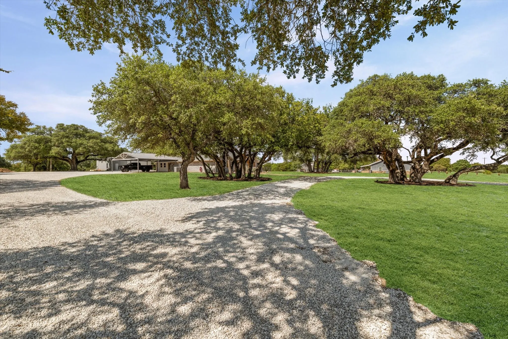 Single Family Residence For Sale in Mc Lennan County , 314 Bend Of The Bosque Road, China Spring, Texas 76633, 4 Bedroom, 4 Bathroom, Garage spaces, 2,817 Sqft, built in 1986, mls#21381149, Real Estate Agent in China Spring, Homes For Sale in Mc Lennan county, Homes For Sale in China Spring, Realtor in China Spring Texas, Real Estate Brokerage Independent Realty Texas, Luminita Cordes Realtor
