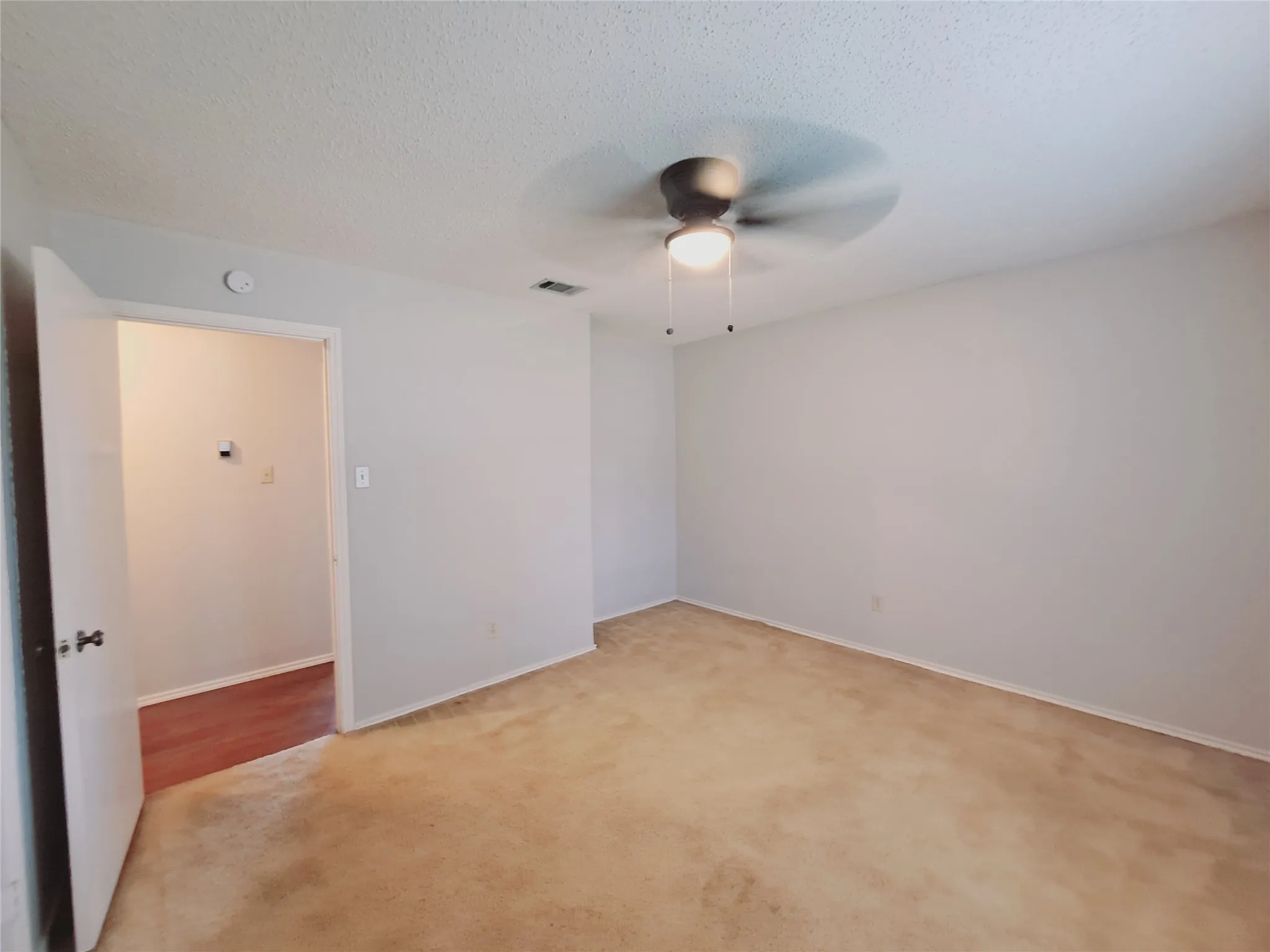 Duplex For Rent in Denton County , 3917 Saint Christopher Lane, Dallas, Texas 75287, 3 Bedroom, 2 Bathroom, 2 Garage spaces, 2,344 Sqft, built in 1984, mls#21384584, Real Estate Agent in Dallas, Homes For Rent in Denton county, Homes For Rent in Dallas, Realtor in Dallas Texas, Real Estate Brokerage Independent Realty Texas, Luminita Cordes Realtor