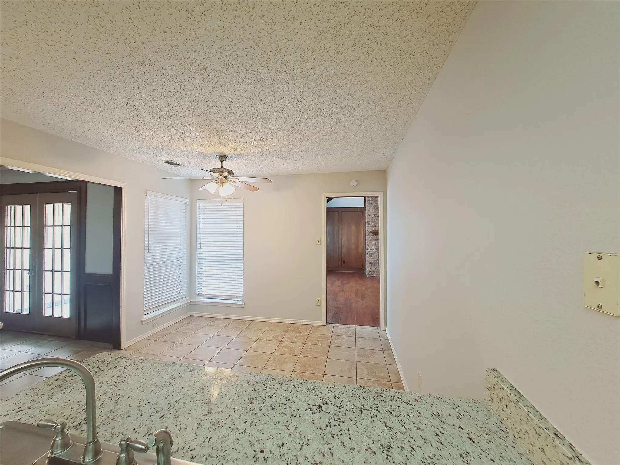 Duplex For Rent in Denton County , 3917 Saint Christopher Lane, Dallas, Texas 75287, 3 Bedroom, 2 Bathroom, 2 Garage spaces, 2,344 Sqft, built in 1984, mls#21384584, Real Estate Agent in Dallas, Homes For Rent in Denton county, Homes For Rent in Dallas, Realtor in Dallas Texas, Real Estate Brokerage Independent Realty Texas, Luminita Cordes Realtor
