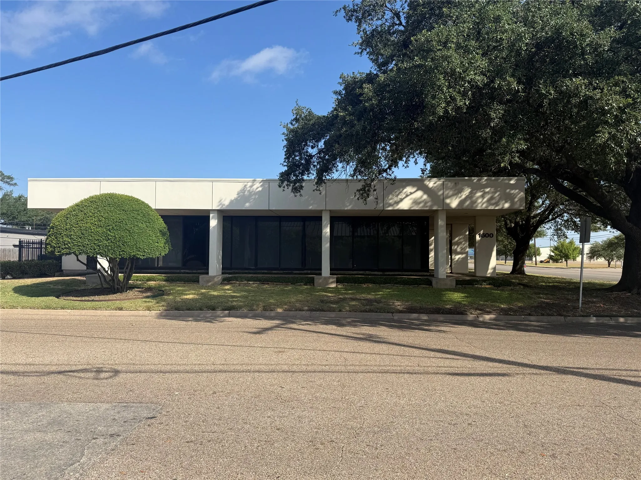 Office For Sale in Mc Lennan County , 1600 Lake Air Drive, Waco, Texas 76710, 0, 0, Garage spaces, 0 Sqft, built in 1976, mls#21384542, Real Estate Agent in Waco, Homes For Sale in Mc Lennan county, Homes For Sale in Waco, Realtor in Waco Texas, Real Estate Brokerage Independent Realty Texas, Luminita Cordes Realtor
