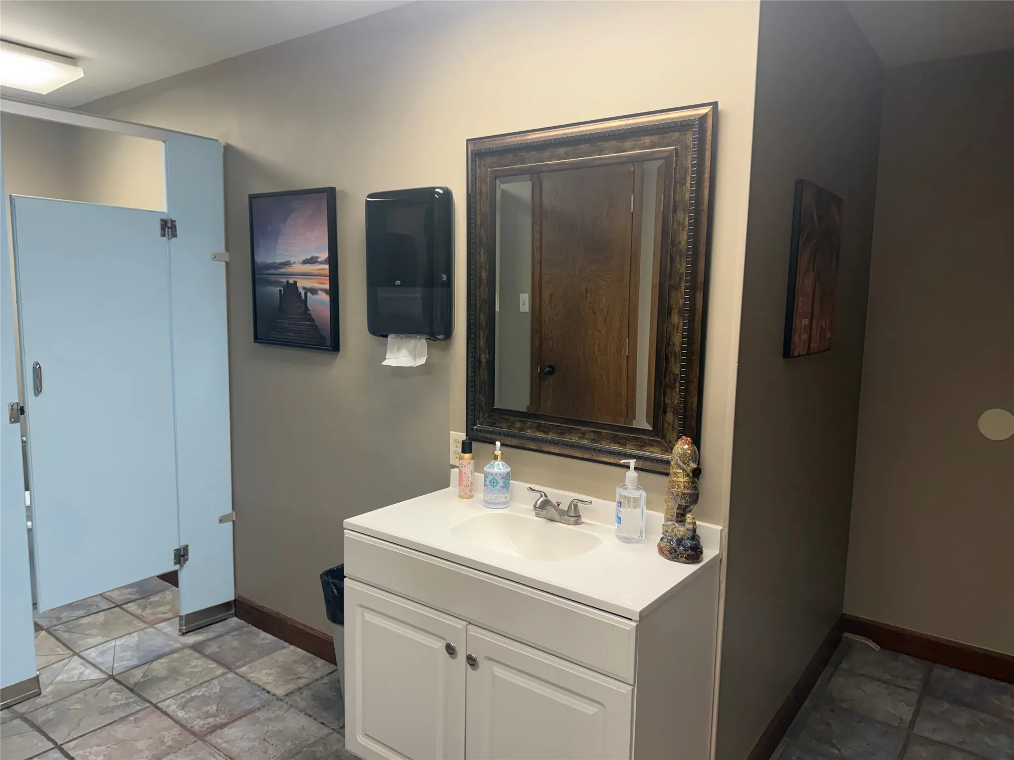 Office For Sale in Mc Lennan County , 1600 Lake Air Drive, Waco, Texas 76710, 0, 0, Garage spaces, 0 Sqft, built in 1976, mls#21384542, Real Estate Agent in Waco, Homes For Sale in Mc Lennan county, Homes For Sale in Waco, Realtor in Waco Texas, Real Estate Brokerage Independent Realty Texas, Luminita Cordes Realtor