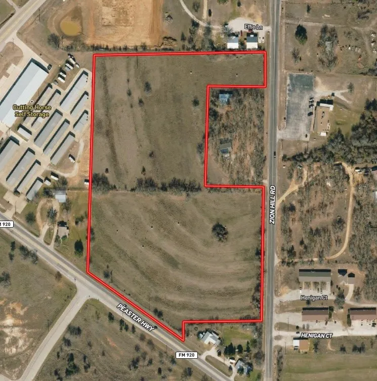 Aerial with boundary