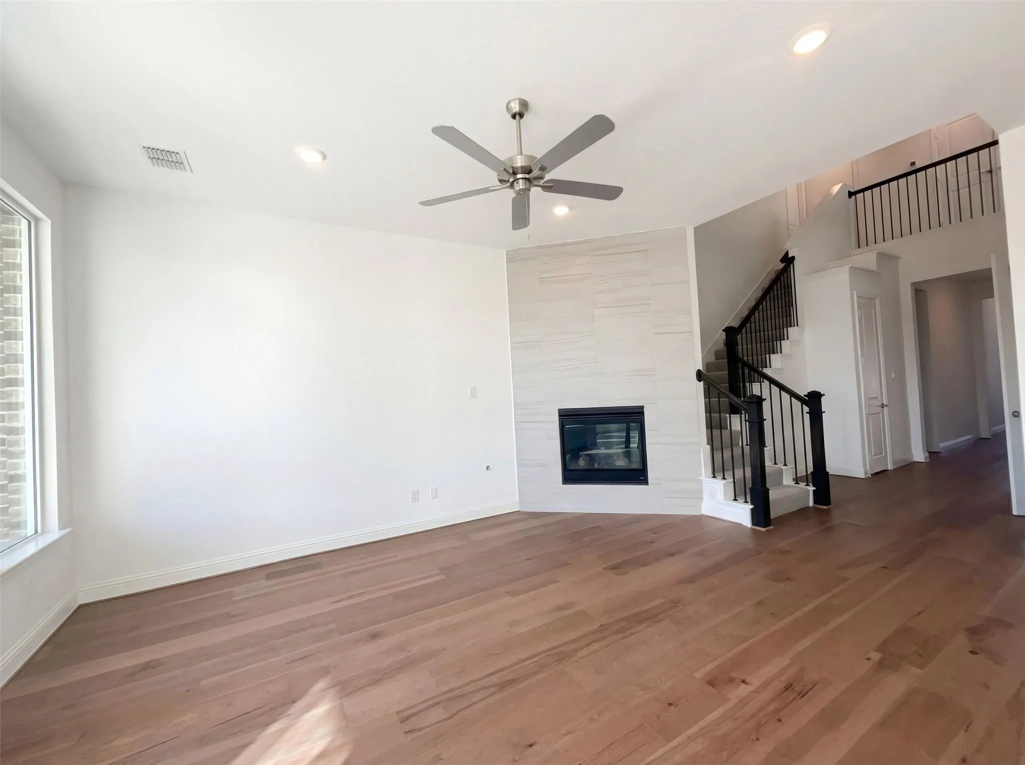 Single Family Residence For Sale in Collin County , 6824 Steiger Trail, Mc Kinney, Texas 75071, 3 Bedroom, 2 Bathroom, 2 Garage spaces, 2,737 Sqft, built in 2025, mls#21384587, Real Estate Agent in Mc Kinney, Homes For Sale in Collin county, Homes For Sale in Mc Kinney, Realtor in Mc Kinney Texas, Real Estate Brokerage Independent Realty Texas, Luminita Cordes Realtor