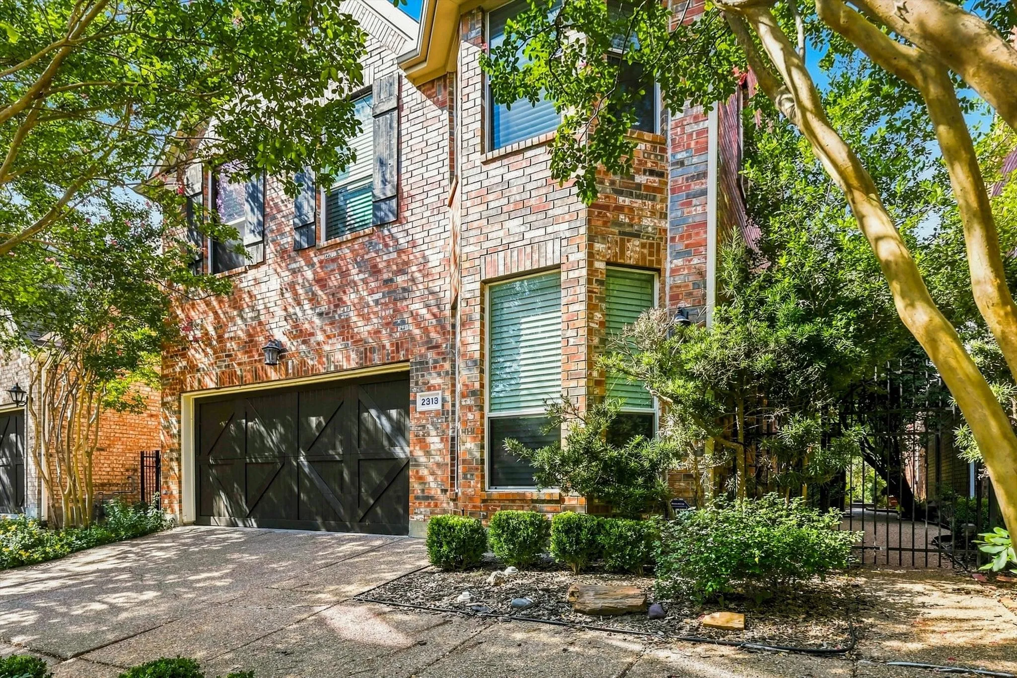 Single Family Residence For Sale in Collin County , 2313 Canyon Creek Drive, Mc Kinney, Texas 75072, 3 Bedroom, 3 Bathroom, 2 Garage spaces, 2,550 Sqft, built in 2002, mls#21381390, Real Estate Agent in Mc Kinney, Homes For Sale in Collin county, Homes For Sale in Mc Kinney, Realtor in Mc Kinney Texas, Real Estate Brokerage Independent Realty Texas, Luminita Cordes Realtor