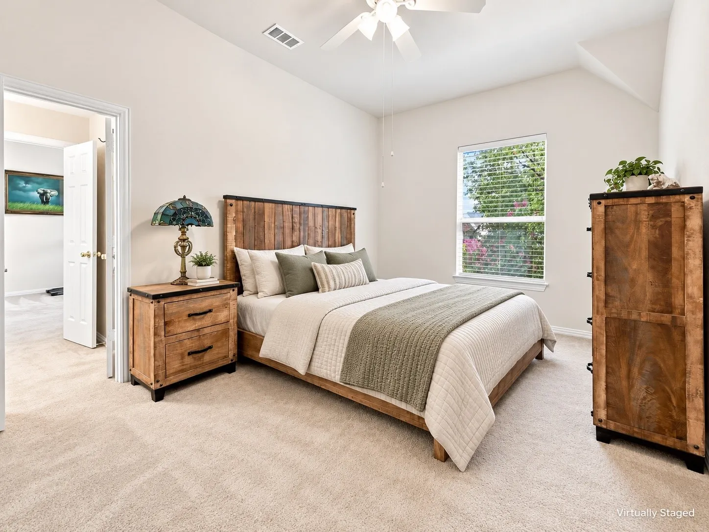 Single Family Residence For Sale in Collin County , 2313 Canyon Creek Drive, Mc Kinney, Texas 75072, 3 Bedroom, 3 Bathroom, 2 Garage spaces, 2,550 Sqft, built in 2002, mls#21381390, Real Estate Agent in Mc Kinney, Homes For Sale in Collin county, Homes For Sale in Mc Kinney, Realtor in Mc Kinney Texas, Real Estate Brokerage Independent Realty Texas, Luminita Cordes Realtor