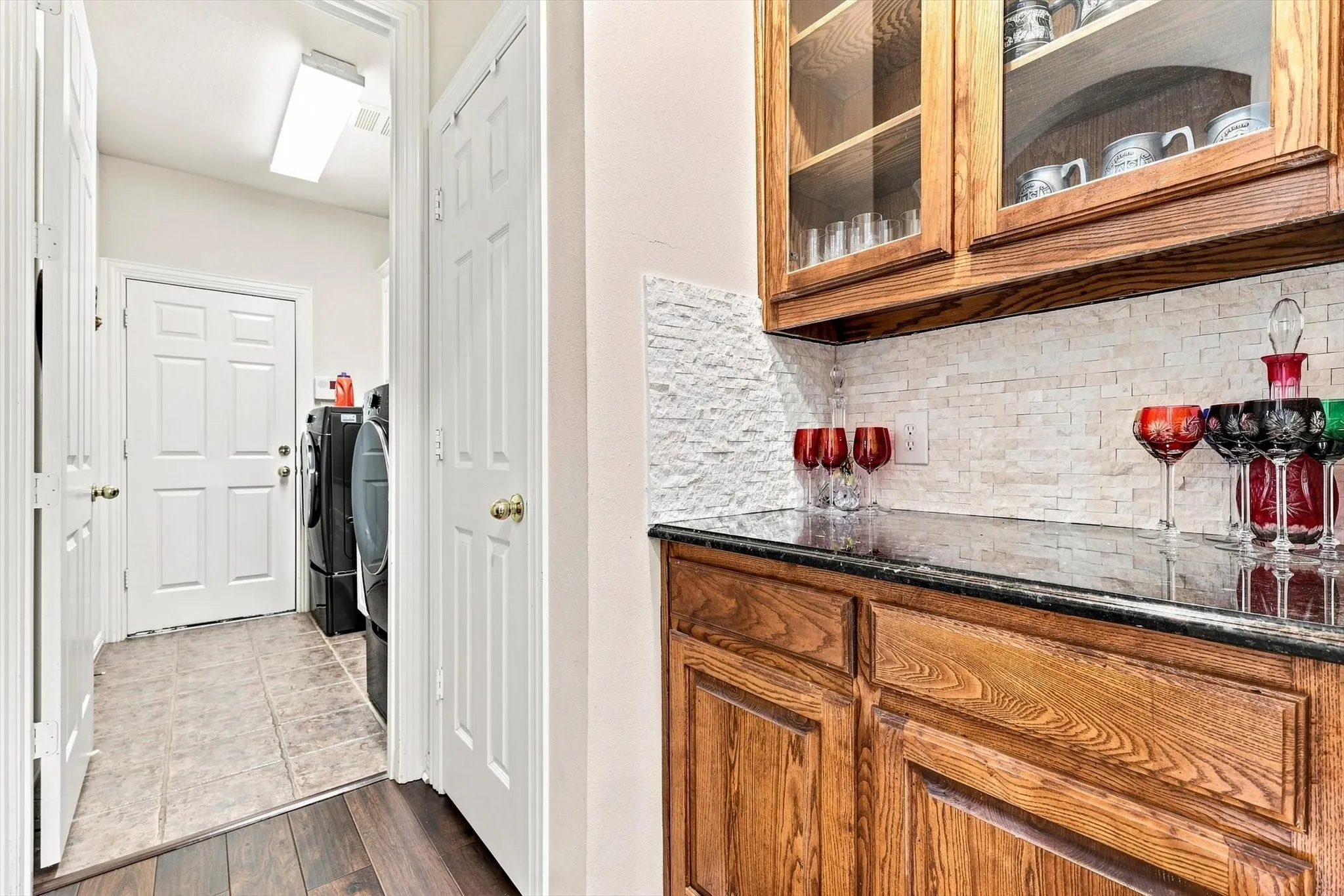 Single Family Residence For Sale in Collin County , 2313 Canyon Creek Drive, Mc Kinney, Texas 75072, 3 Bedroom, 3 Bathroom, 2 Garage spaces, 2,550 Sqft, built in 2002, mls#21381390, Real Estate Agent in Mc Kinney, Homes For Sale in Collin county, Homes For Sale in Mc Kinney, Realtor in Mc Kinney Texas, Real Estate Brokerage Independent Realty Texas, Luminita Cordes Realtor