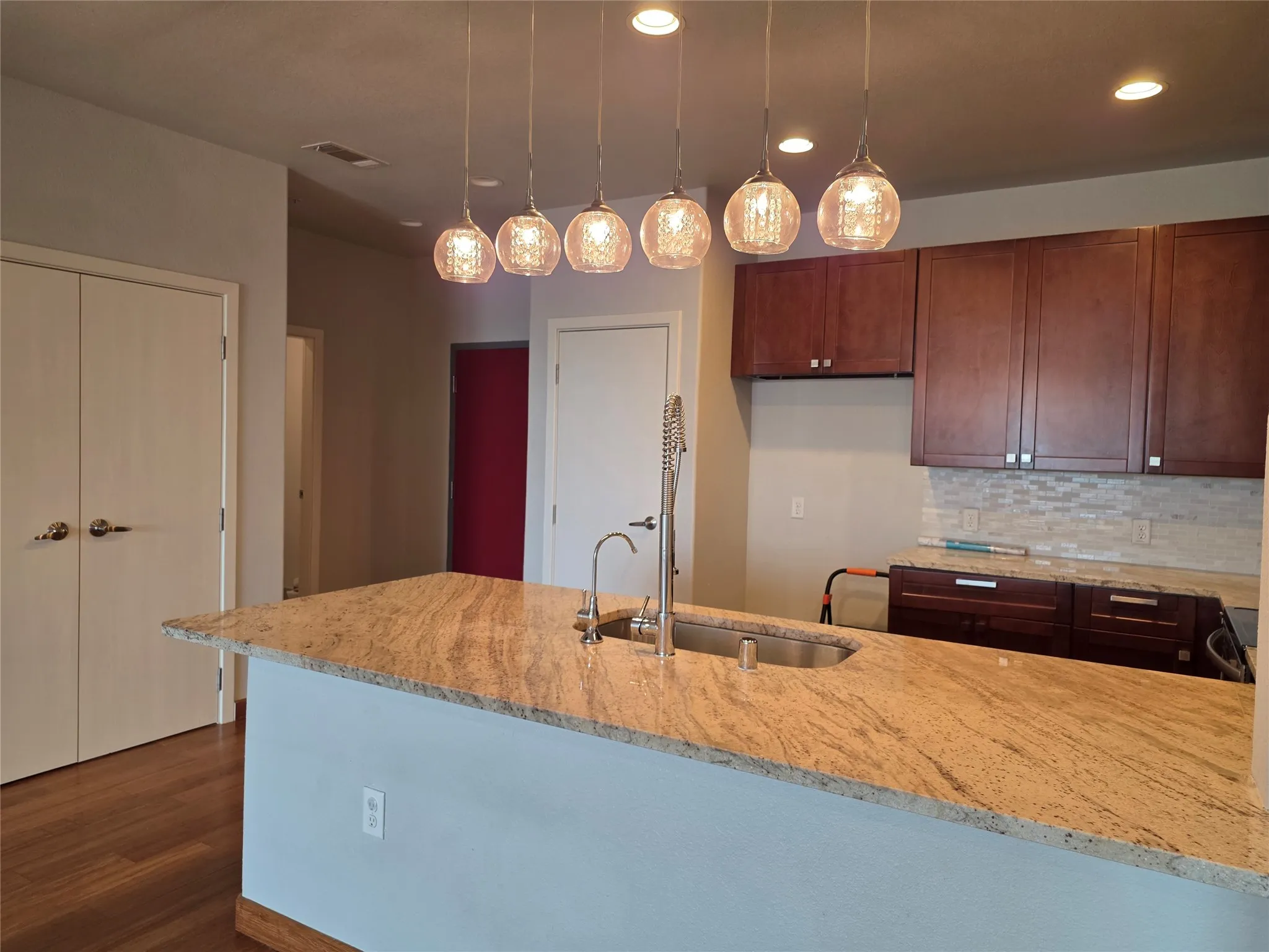 Condominium For Rent in Dallas County , 1220 W Trinity Mills Road 4002, Carrollton, Texas 75006, 2 Bedroom, 2 Bathroom, 1 Garage spaces, 1,201 Sqft, built in 2016, mls#21384597, Real Estate Agent in Carrollton, Homes For Rent in Dallas county, Homes For Rent in Carrollton, Realtor in Carrollton Texas, Real Estate Brokerage Independent Realty Texas, Luminita Cordes Realtor