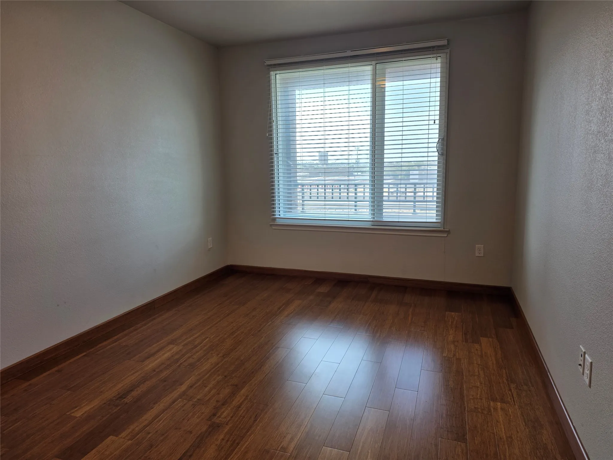 Condominium For Rent in Dallas County , 1220 W Trinity Mills Road 4002, Carrollton, Texas 75006, 2 Bedroom, 2 Bathroom, 1 Garage spaces, 1,201 Sqft, built in 2016, mls#21384597, Real Estate Agent in Carrollton, Homes For Rent in Dallas county, Homes For Rent in Carrollton, Realtor in Carrollton Texas, Real Estate Brokerage Independent Realty Texas, Luminita Cordes Realtor