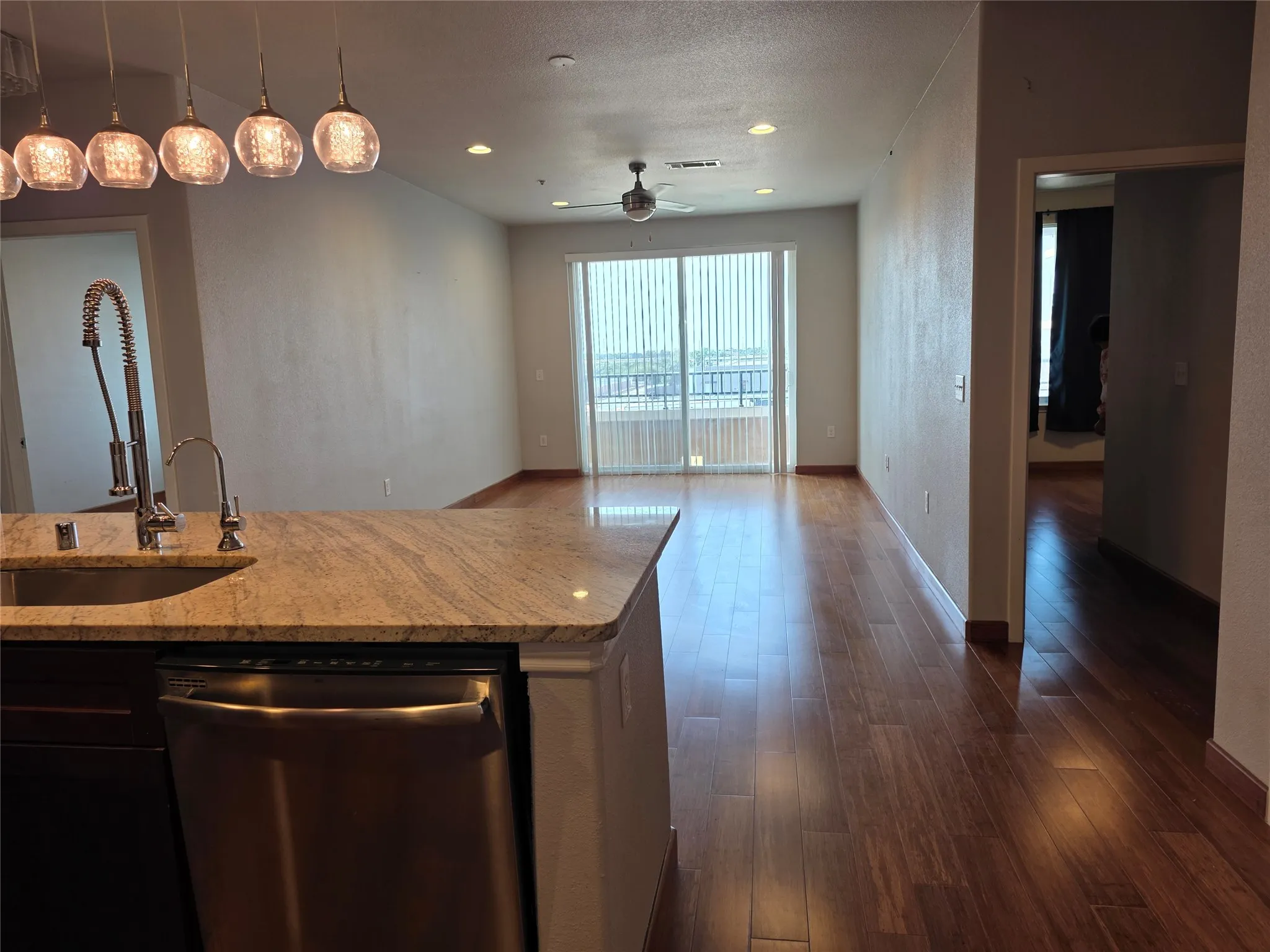 Condominium For Rent in Dallas County , 1220 W Trinity Mills Road 4002, Carrollton, Texas 75006, 2 Bedroom, 2 Bathroom, 1 Garage spaces, 1,201 Sqft, built in 2016, mls#21384597, Real Estate Agent in Carrollton, Homes For Rent in Dallas county, Homes For Rent in Carrollton, Realtor in Carrollton Texas, Real Estate Brokerage Independent Realty Texas, Luminita Cordes Realtor