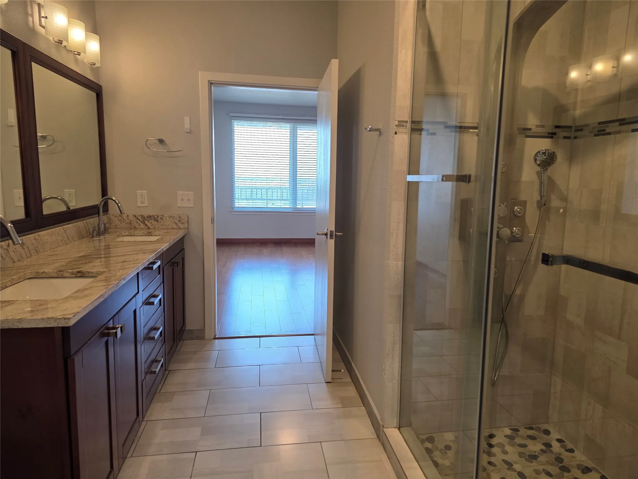 Condominium For Rent in Dallas County , 1220 W Trinity Mills Road 4002, Carrollton, Texas 75006, 2 Bedroom, 2 Bathroom, 1 Garage spaces, 1,201 Sqft, built in 2016, mls#21384597, Real Estate Agent in Carrollton, Homes For Rent in Dallas county, Homes For Rent in Carrollton, Realtor in Carrollton Texas, Real Estate Brokerage Independent Realty Texas, Luminita Cordes Realtor