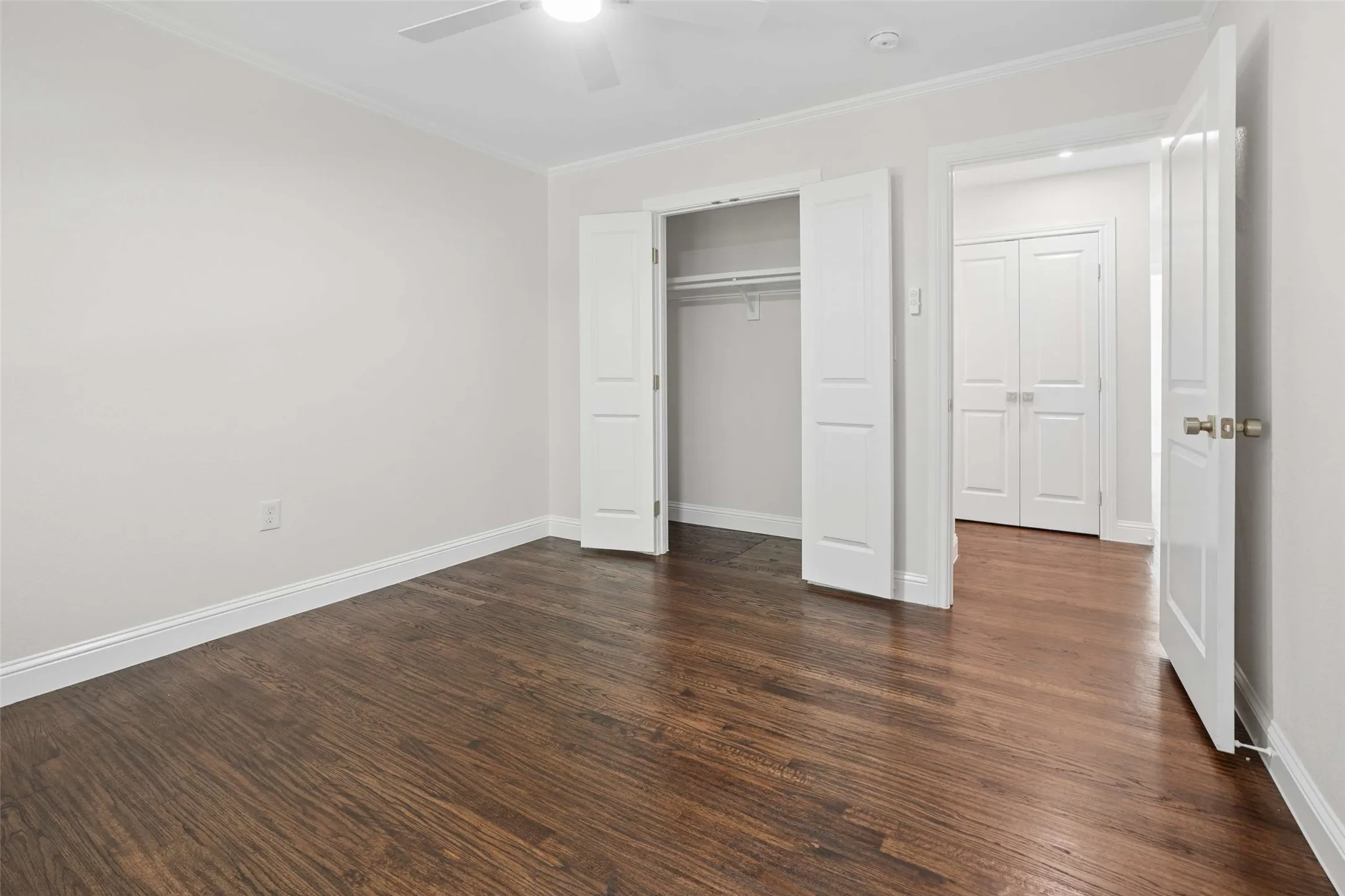 Single Family Residence For Sale in Dallas County , 6615 Ridgemont Drive, Dallas, Texas 75214, 3 Bedroom, 2 Bathroom, 2 Garage spaces, 1,766 Sqft, built in 1956, mls#21384395, Real Estate Agent in Dallas, Homes For Sale in Dallas county, Homes For Sale in Dallas, Realtor in Dallas Texas, Real Estate Brokerage Independent Realty Texas, Luminita Cordes Realtor