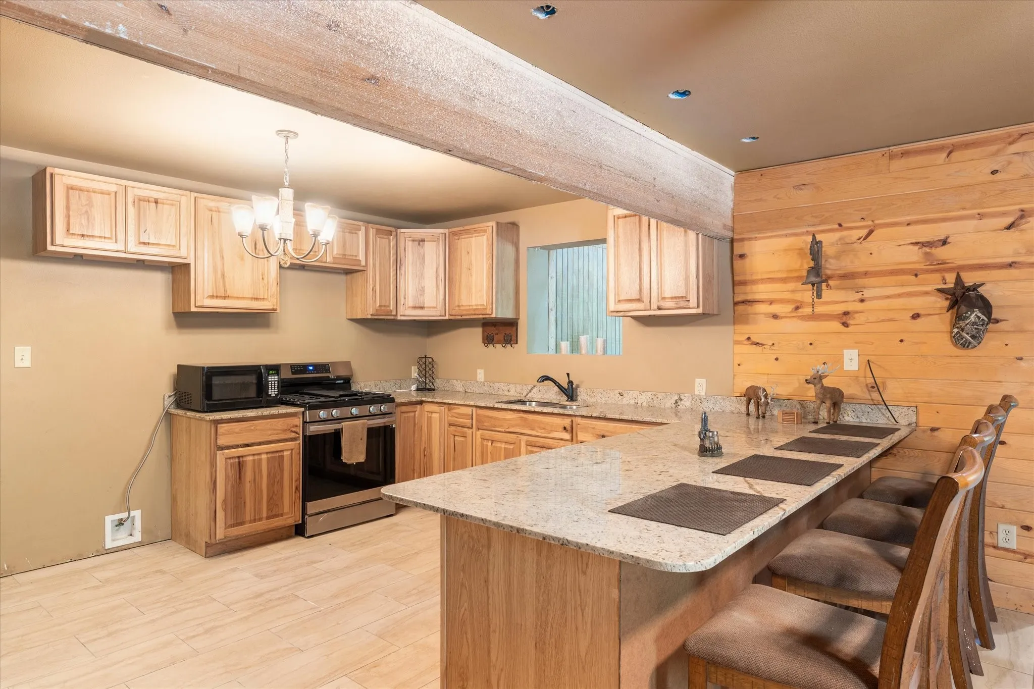 Farm For Sale in Morris County , 355 CR 3301, Omaha, Texas 75571, 3 Bedroom, 2 Bathroom, 3 Garage spaces, 2,400 Sqft, built in 2021, mls#21384507, Real Estate Agent in Omaha, Homes For Sale in Morris county, Homes For Sale in Omaha, Realtor in Omaha Texas, Real Estate Brokerage Independent Realty Texas, Luminita Cordes Realtor