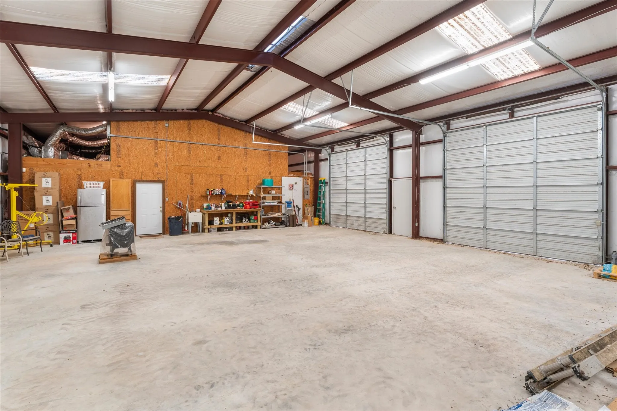 Farm For Sale in Morris County , 355 CR 3301, Omaha, Texas 75571, 3 Bedroom, 2 Bathroom, 3 Garage spaces, 2,400 Sqft, built in 2021, mls#21384507, Real Estate Agent in Omaha, Homes For Sale in Morris county, Homes For Sale in Omaha, Realtor in Omaha Texas, Real Estate Brokerage Independent Realty Texas, Luminita Cordes Realtor