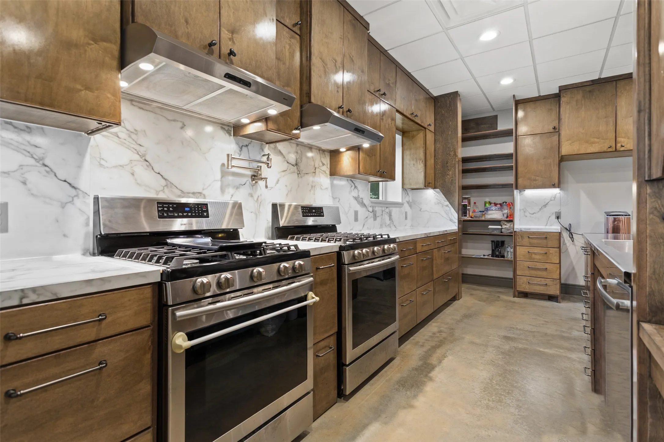 Farm For Sale in Smith County , 17379 County Road 318, Tyler, Texas 75706, 3 Bedroom, 2 Bathroom, 4 Garage spaces, 3,690 Sqft, built in 2016, mls#21384611, Real Estate Agent in Tyler, Homes For Sale in Smith county, Homes For Sale in Tyler, Realtor in Tyler Texas, Real Estate Brokerage Independent Realty Texas, Luminita Cordes Realtor