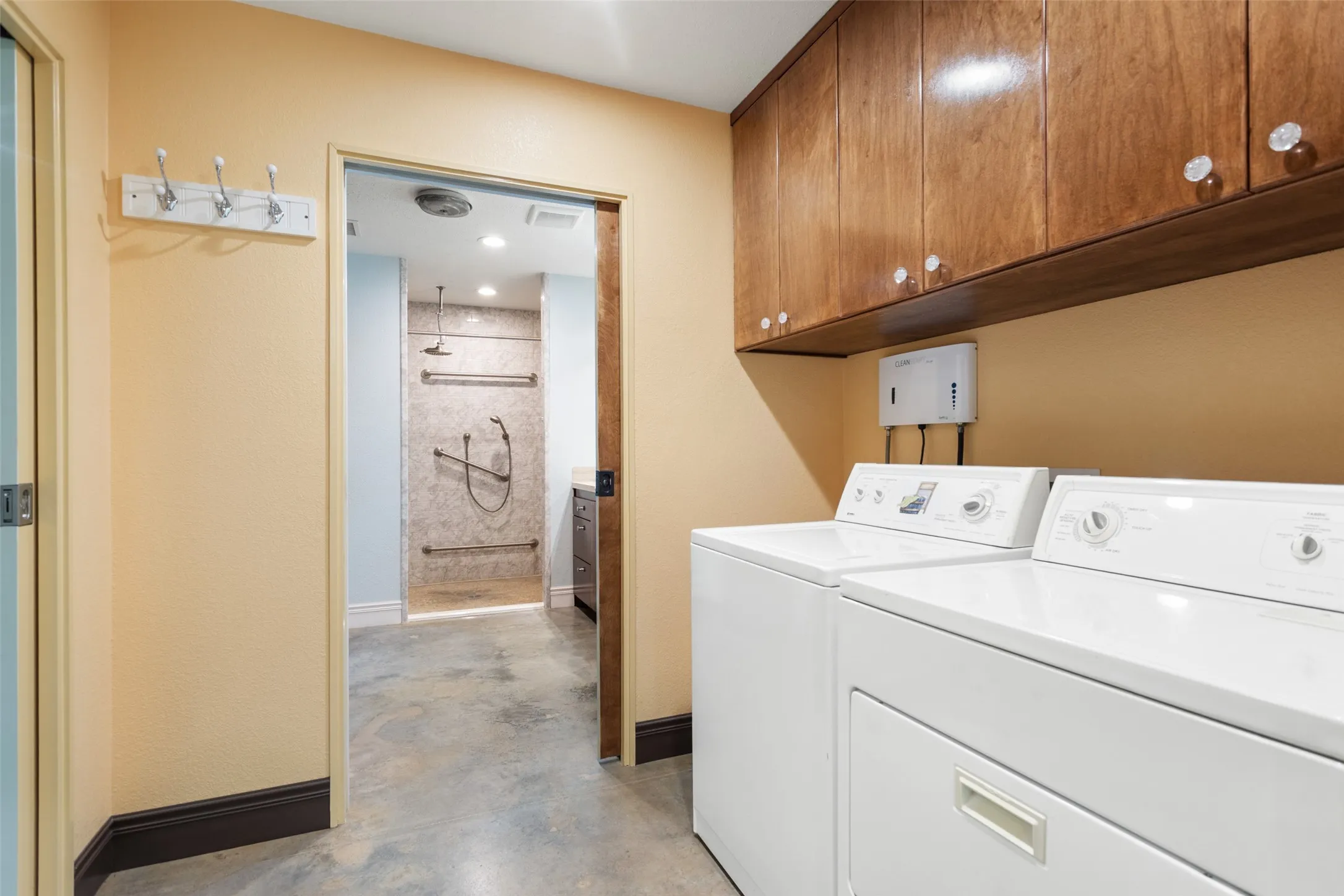Upstairs Utility Room