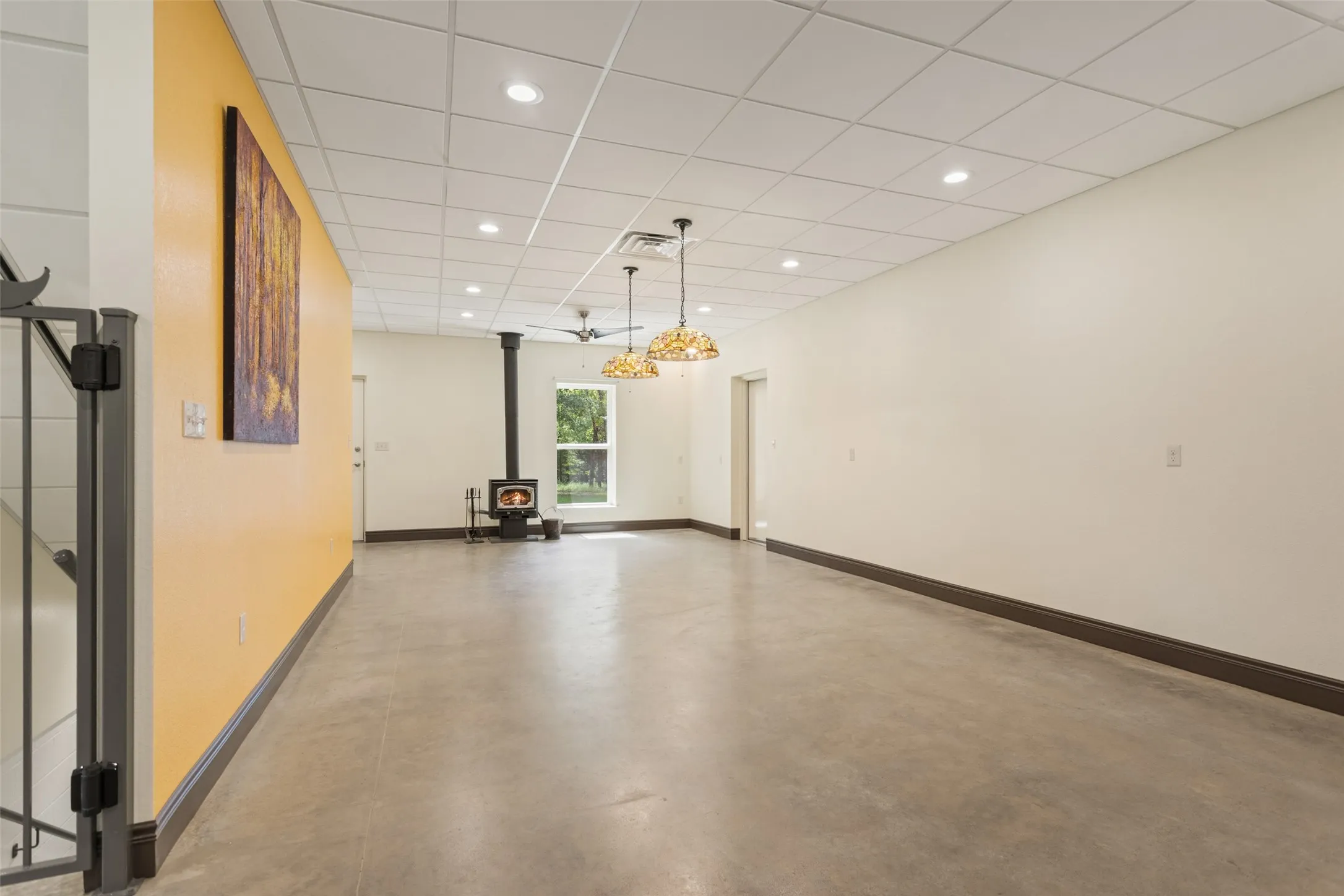Farm For Sale in Smith County , 17379 County Road 318, Tyler, Texas 75706, 3 Bedroom, 2 Bathroom, 4 Garage spaces, 3,690 Sqft, built in 2016, mls#21384611, Real Estate Agent in Tyler, Homes For Sale in Smith county, Homes For Sale in Tyler, Realtor in Tyler Texas, Real Estate Brokerage Independent Realty Texas, Luminita Cordes Realtor