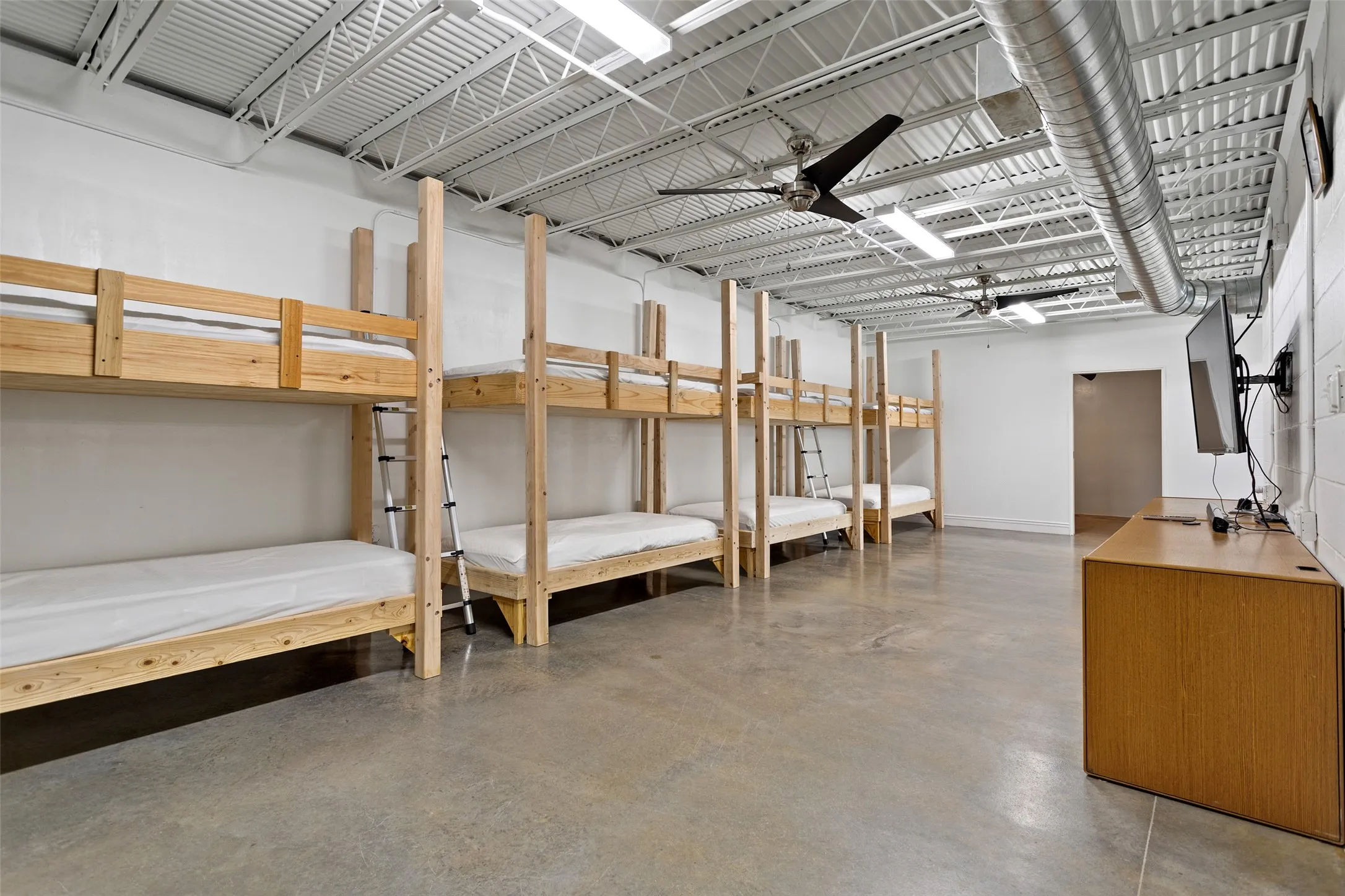 2 XL and 2 Reg builtin bunk beds