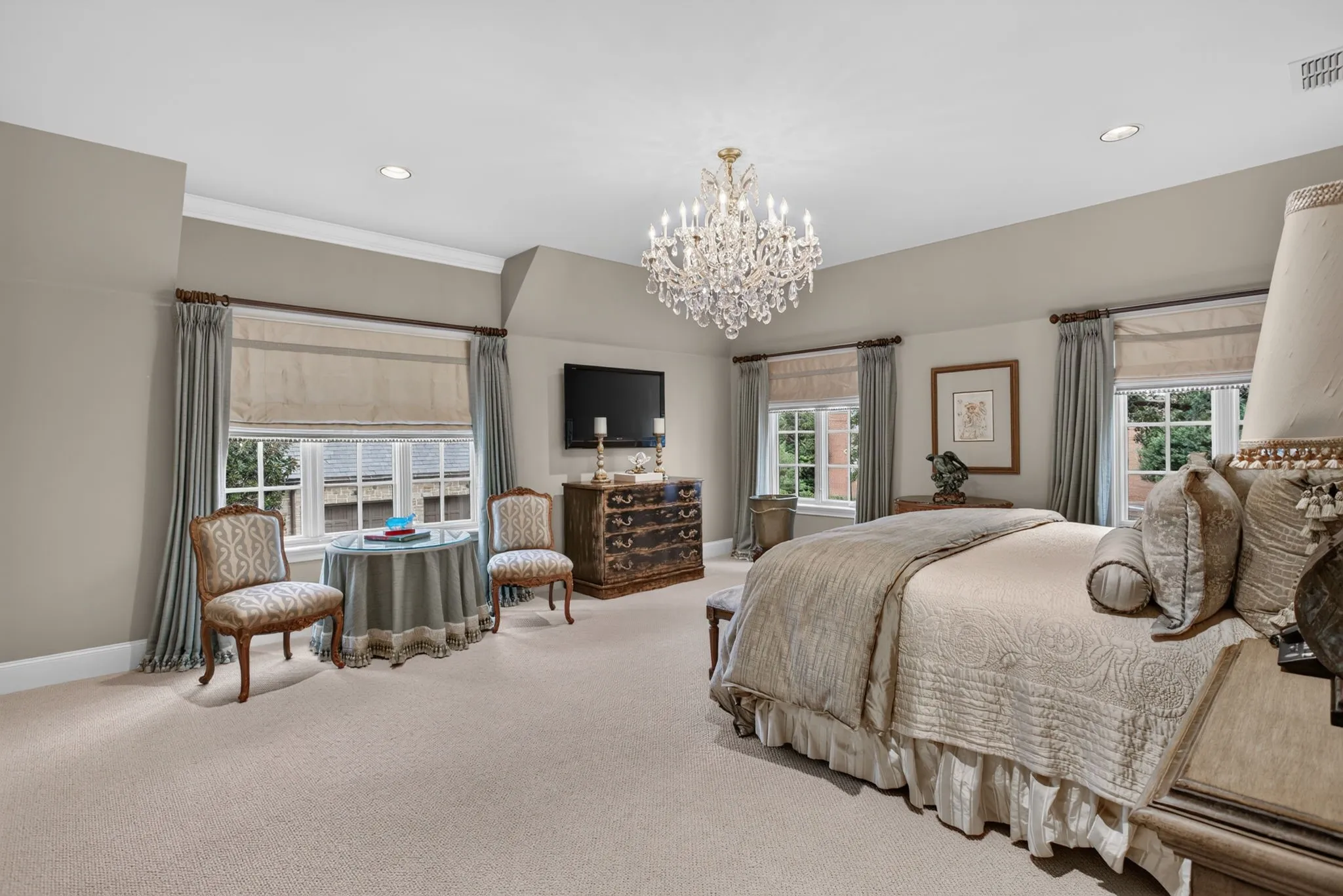 Single Family Residence For Sale in Tarrant County , 1600 Carleton Avenue, Fort Worth, Texas 76107, 5 Bedroom, 6 Bathroom, 4 Garage spaces, 8,908 Sqft, built in 2004, mls#21384164, Real Estate Agent in Fort Worth, Homes For Sale in Tarrant county, Homes For Sale in Fort Worth, Realtor in Fort Worth Texas, Real Estate Brokerage Independent Realty Texas, Luminita Cordes Realtor