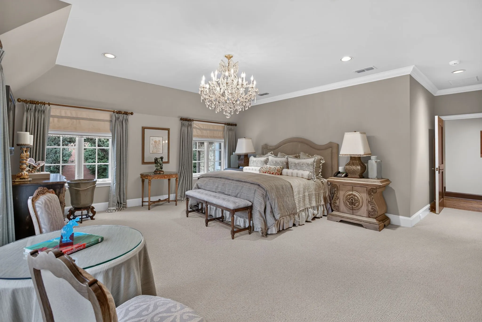 Single Family Residence For Sale in Tarrant County , 1600 Carleton Avenue, Fort Worth, Texas 76107, 5 Bedroom, 6 Bathroom, 4 Garage spaces, 8,908 Sqft, built in 2004, mls#21384164, Real Estate Agent in Fort Worth, Homes For Sale in Tarrant county, Homes For Sale in Fort Worth, Realtor in Fort Worth Texas, Real Estate Brokerage Independent Realty Texas, Luminita Cordes Realtor