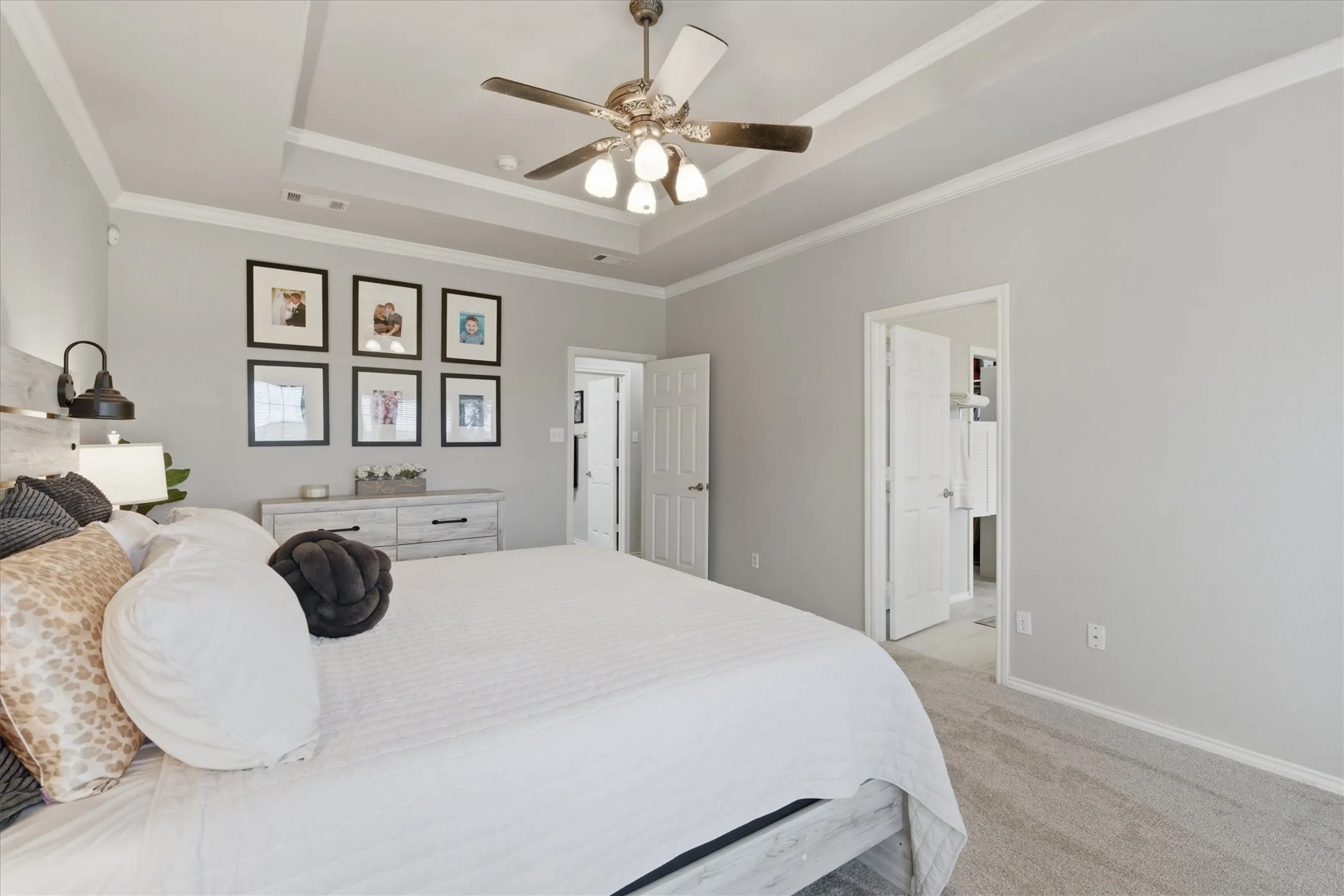 Single Family Residence For Sale in Denton County , 1690 Lawlis Lane, Sanger, Texas 76266, 3 Bedroom, 2 Bathroom, 2 Garage spaces, 2,884 Sqft, built in 2001, mls#21384545, Real Estate Agent in Sanger, Homes For Sale in Denton county, Homes For Sale in Sanger, Realtor in Sanger Texas, Real Estate Brokerage Independent Realty Texas, Luminita Cordes Realtor