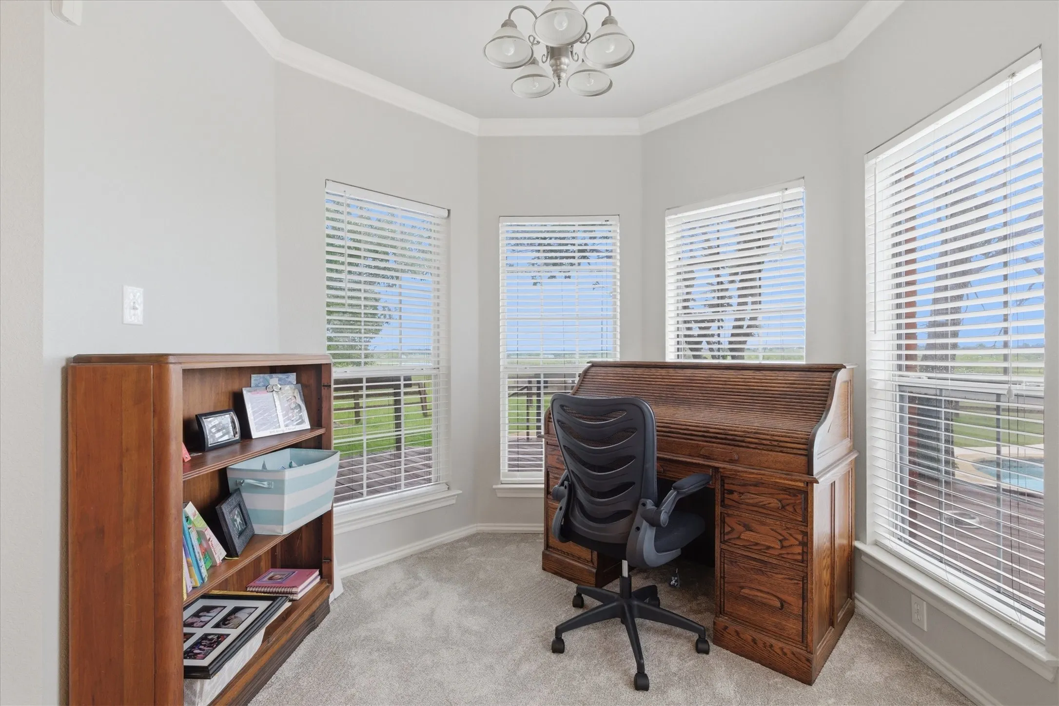 Single Family Residence For Sale in Denton County , 1690 Lawlis Lane, Sanger, Texas 76266, 3 Bedroom, 2 Bathroom, 2 Garage spaces, 2,884 Sqft, built in 2001, mls#21384545, Real Estate Agent in Sanger, Homes For Sale in Denton county, Homes For Sale in Sanger, Realtor in Sanger Texas, Real Estate Brokerage Independent Realty Texas, Luminita Cordes Realtor