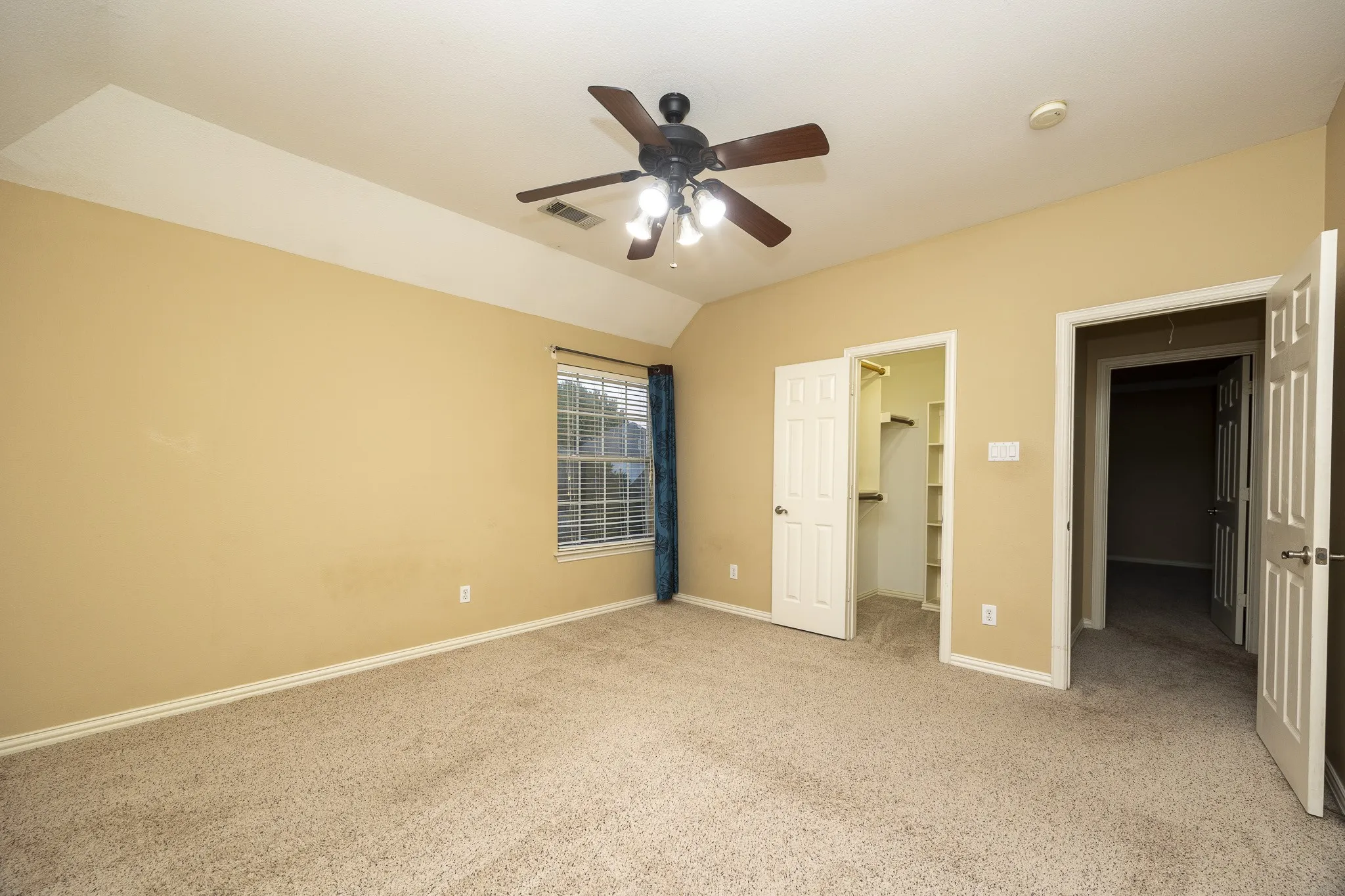Single Family Residence For Rent in Collin County , 3417 Burnet Drive, Plano, Texas 75025, 4 Bedroom, 4 Bathroom, 3 Garage spaces, 3,189 Sqft, built in 1998, mls#21384568, Real Estate Agent in Plano, Homes For Rent in Collin county, Homes For Rent in Plano, Realtor in Plano Texas, Real Estate Brokerage Independent Realty Texas, Luminita Cordes Realtor