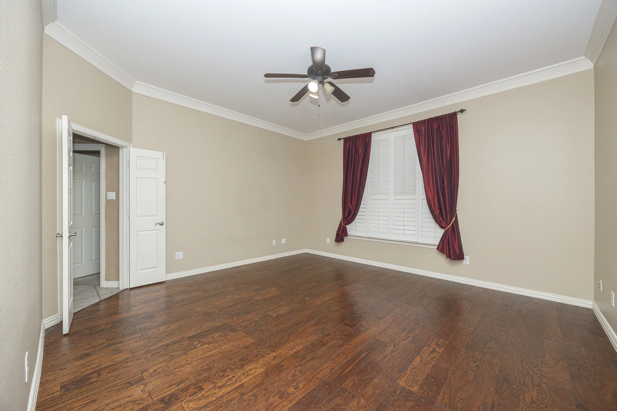 Single Family Residence For Rent in Collin County , 3417 Burnet Drive, Plano, Texas 75025, 4 Bedroom, 4 Bathroom, 3 Garage spaces, 3,189 Sqft, built in 1998, mls#21384568, Real Estate Agent in Plano, Homes For Rent in Collin county, Homes For Rent in Plano, Realtor in Plano Texas, Real Estate Brokerage Independent Realty Texas, Luminita Cordes Realtor