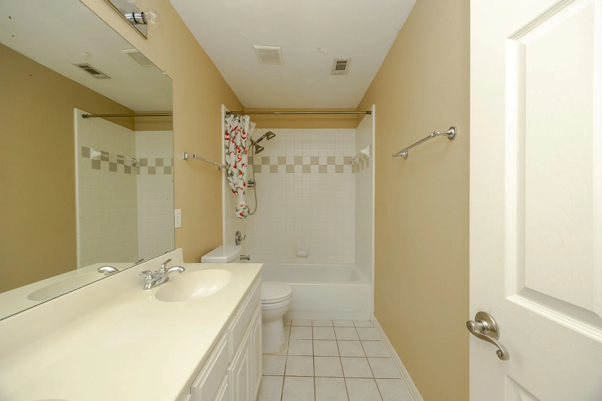 Single Family Residence For Rent in Collin County , 3417 Burnet Drive, Plano, Texas 75025, 4 Bedroom, 4 Bathroom, 3 Garage spaces, 3,189 Sqft, built in 1998, mls#21384568, Real Estate Agent in Plano, Homes For Rent in Collin county, Homes For Rent in Plano, Realtor in Plano Texas, Real Estate Brokerage Independent Realty Texas, Luminita Cordes Realtor