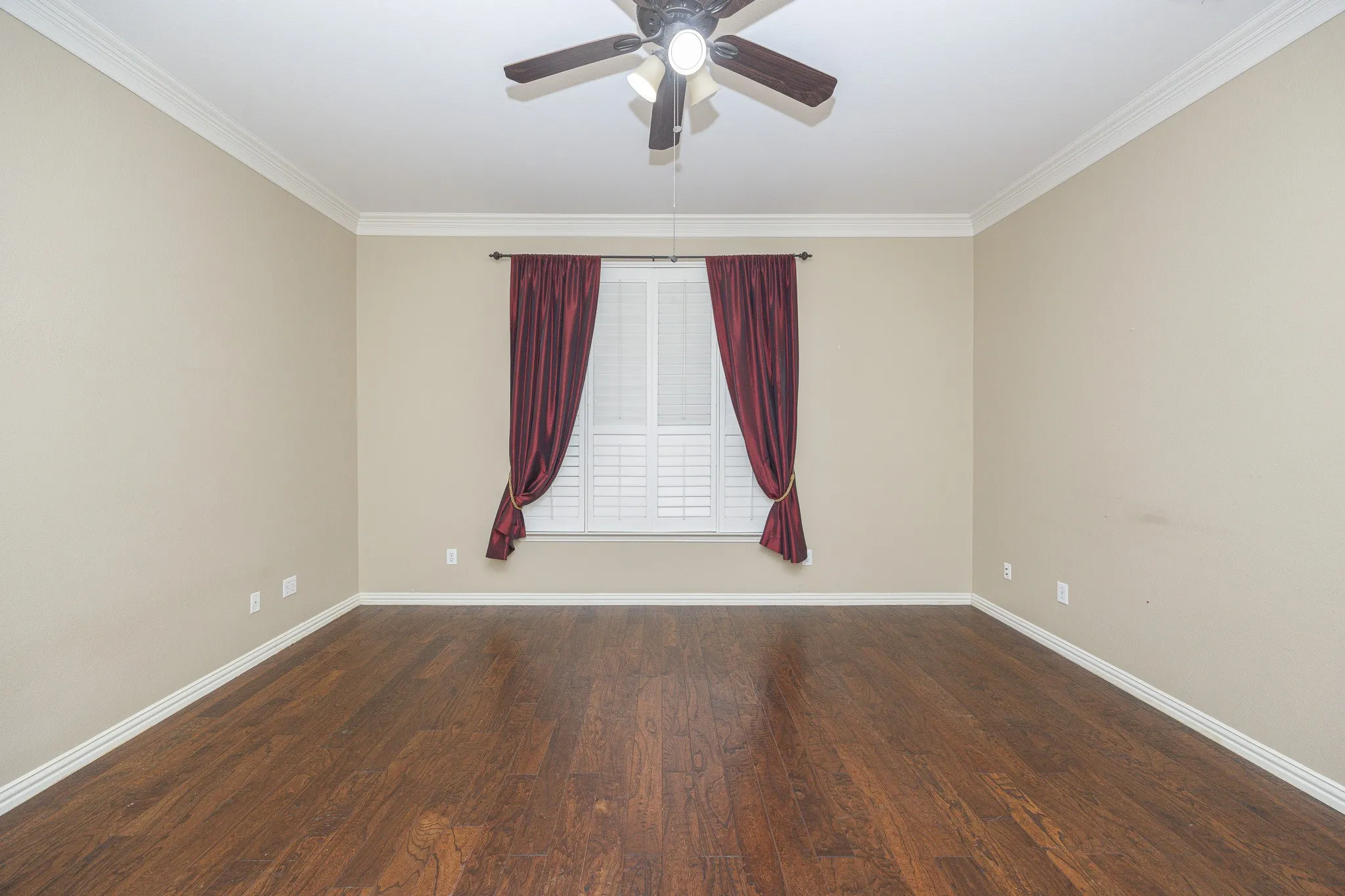 Single Family Residence For Rent in Collin County , 3417 Burnet Drive, Plano, Texas 75025, 4 Bedroom, 4 Bathroom, 3 Garage spaces, 3,189 Sqft, built in 1998, mls#21384568, Real Estate Agent in Plano, Homes For Rent in Collin county, Homes For Rent in Plano, Realtor in Plano Texas, Real Estate Brokerage Independent Realty Texas, Luminita Cordes Realtor