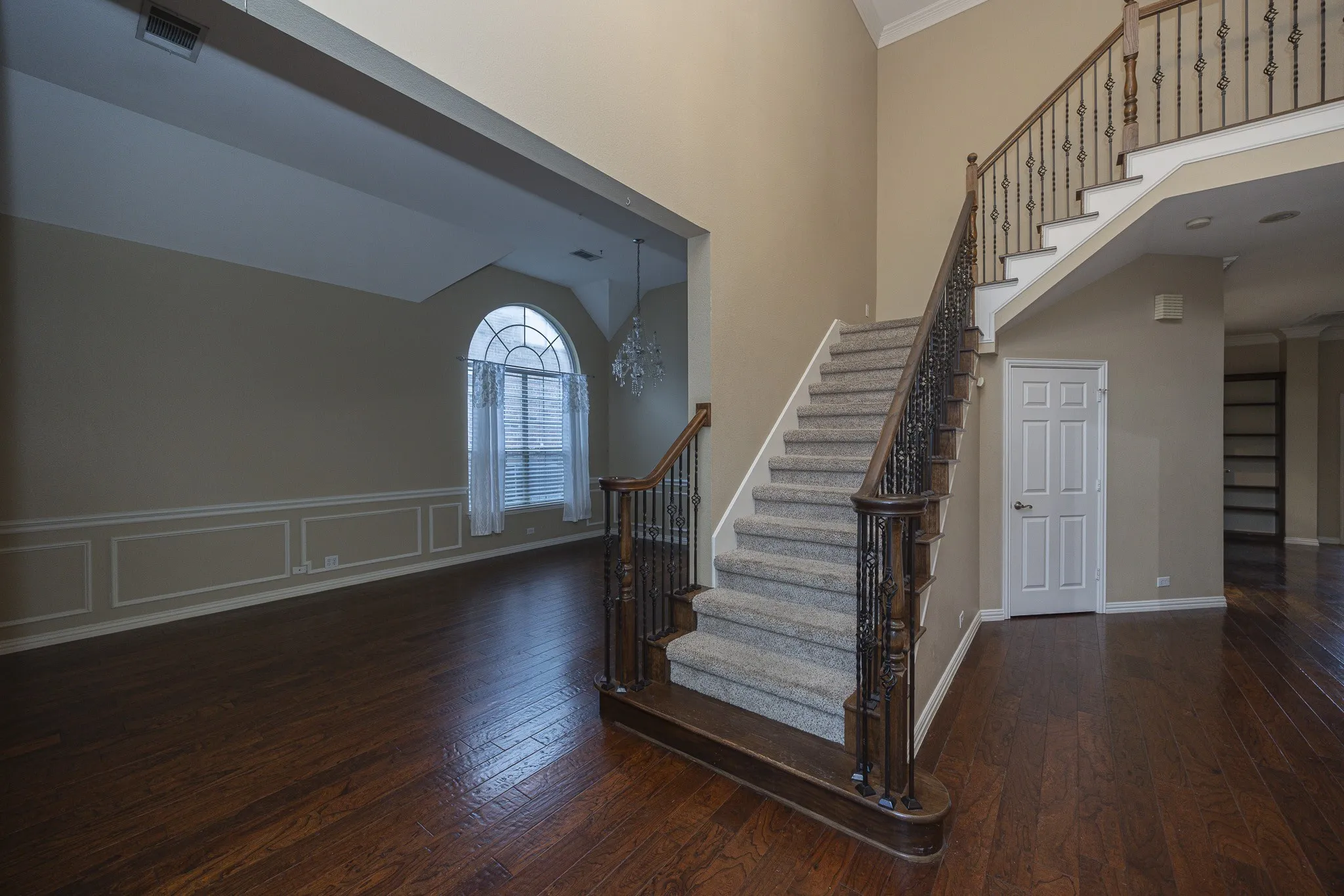 Single Family Residence For Rent in Collin County , 3417 Burnet Drive, Plano, Texas 75025, 4 Bedroom, 4 Bathroom, 3 Garage spaces, 3,189 Sqft, built in 1998, mls#21384568, Real Estate Agent in Plano, Homes For Rent in Collin county, Homes For Rent in Plano, Realtor in Plano Texas, Real Estate Brokerage Independent Realty Texas, Luminita Cordes Realtor