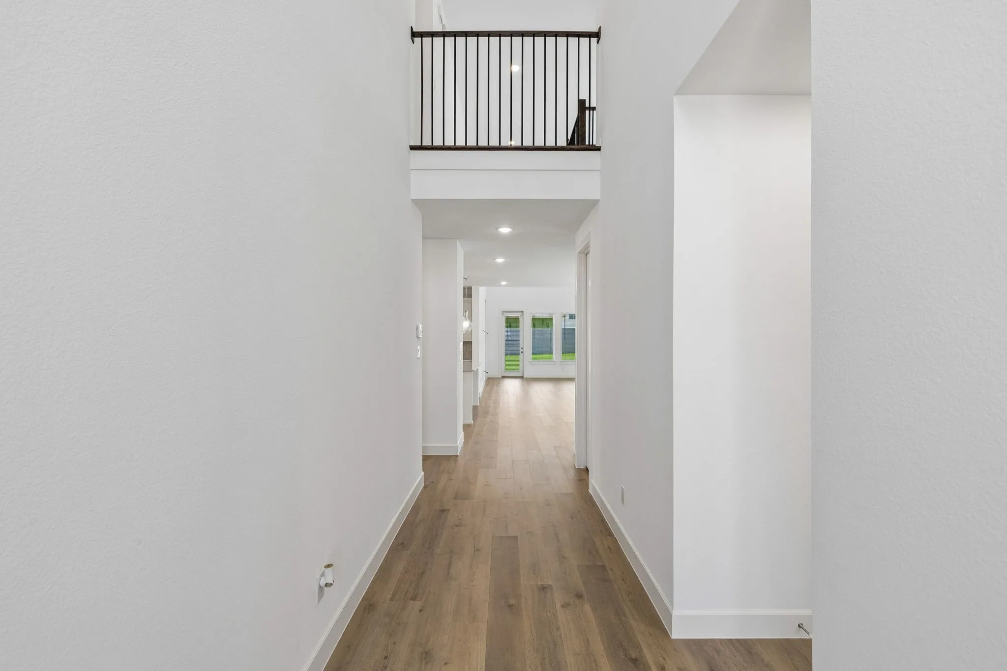 With sight lines from the front through to the rear of the home and ample space to display art work, our Tristan plan offers the perfect place for you to welcome friends and family into your forever home!