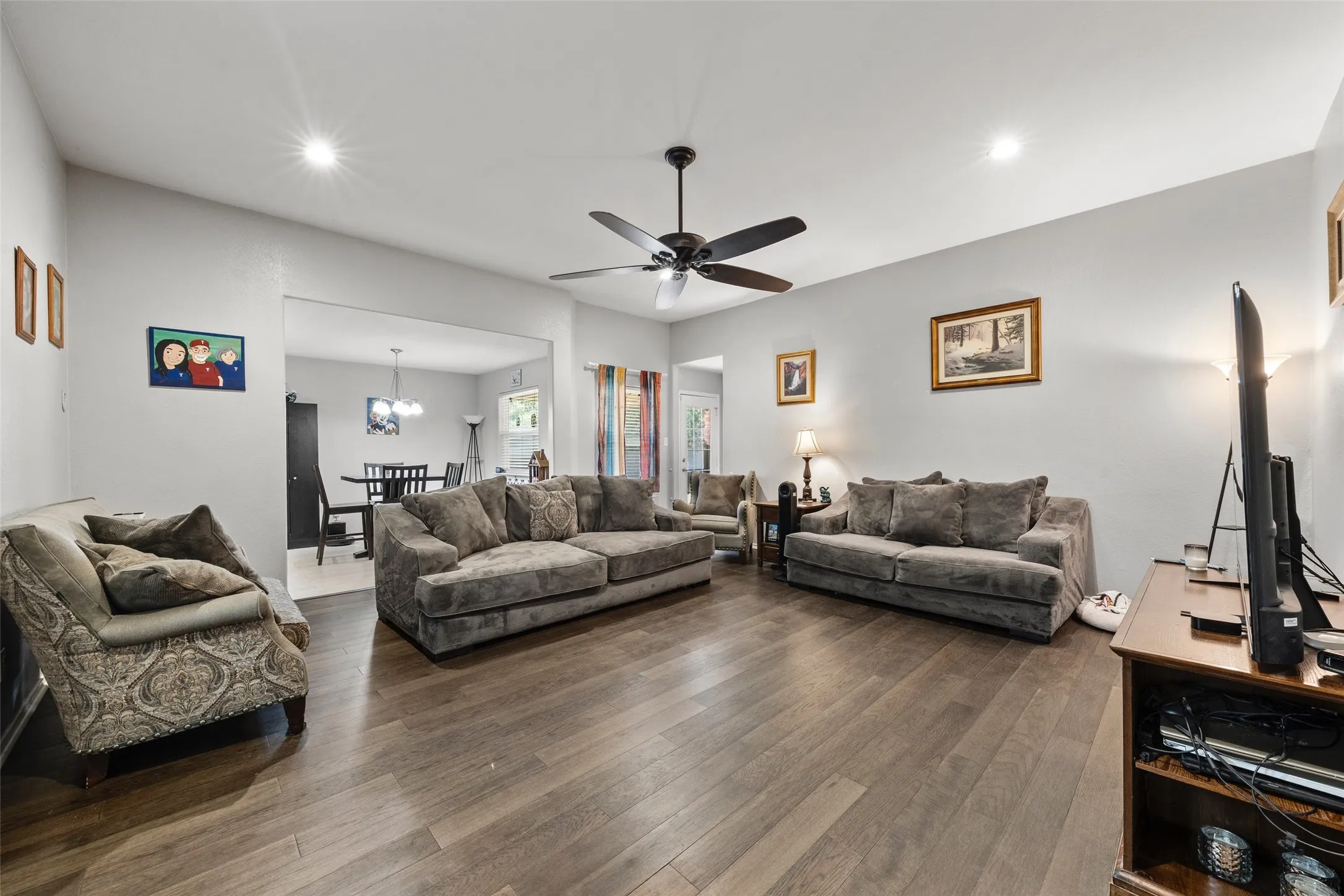 Single Family Residence For Sale in Mc Lennan County , 620 Apple Cross Court, Robinson, Texas 76706, 3 Bedroom, 2 Bathroom, 2 Garage spaces, 1,605 Sqft, built in 2011, mls#21384596, Real Estate Agent in Robinson, Homes For Sale in Mc Lennan county, Homes For Sale in Robinson, Realtor in Robinson Texas, Real Estate Brokerage Independent Realty Texas, Luminita Cordes Realtor