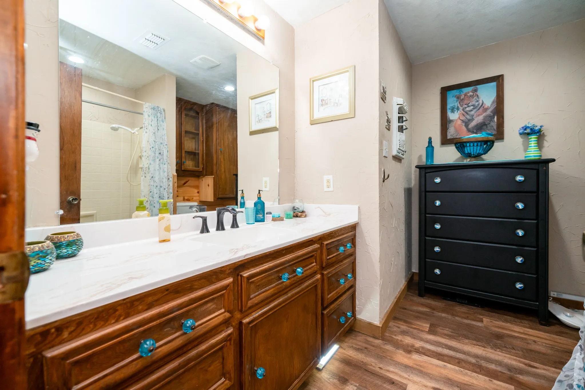 Single Family Residence For Sale in Cherokee County , 2130 E FM 22, Jacksonville, Texas 75766, 3 Bedroom, 3 Bathroom, 2 Garage spaces, 2,400 Sqft, built in 1975, mls#21383681, Real Estate Agent in Jacksonville, Homes For Sale in Cherokee county, Homes For Sale in Jacksonville, Realtor in Jacksonville Texas, Real Estate Brokerage Independent Realty Texas, Luminita Cordes Realtor