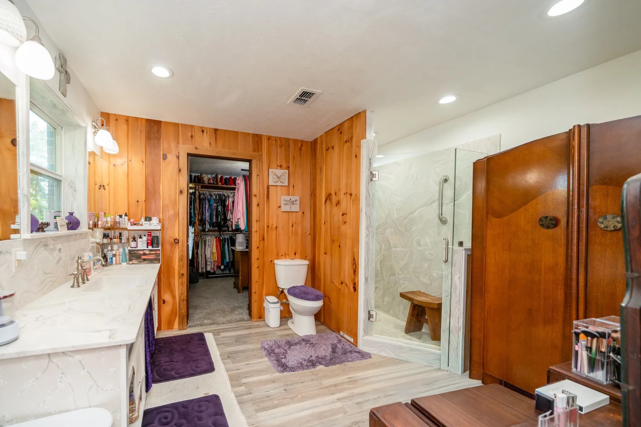 Single Family Residence For Sale in Cherokee County , 2130 E FM 22, Jacksonville, Texas 75766, 3 Bedroom, 3 Bathroom, 2 Garage spaces, 2,400 Sqft, built in 1975, mls#21383681, Real Estate Agent in Jacksonville, Homes For Sale in Cherokee county, Homes For Sale in Jacksonville, Realtor in Jacksonville Texas, Real Estate Brokerage Independent Realty Texas, Luminita Cordes Realtor