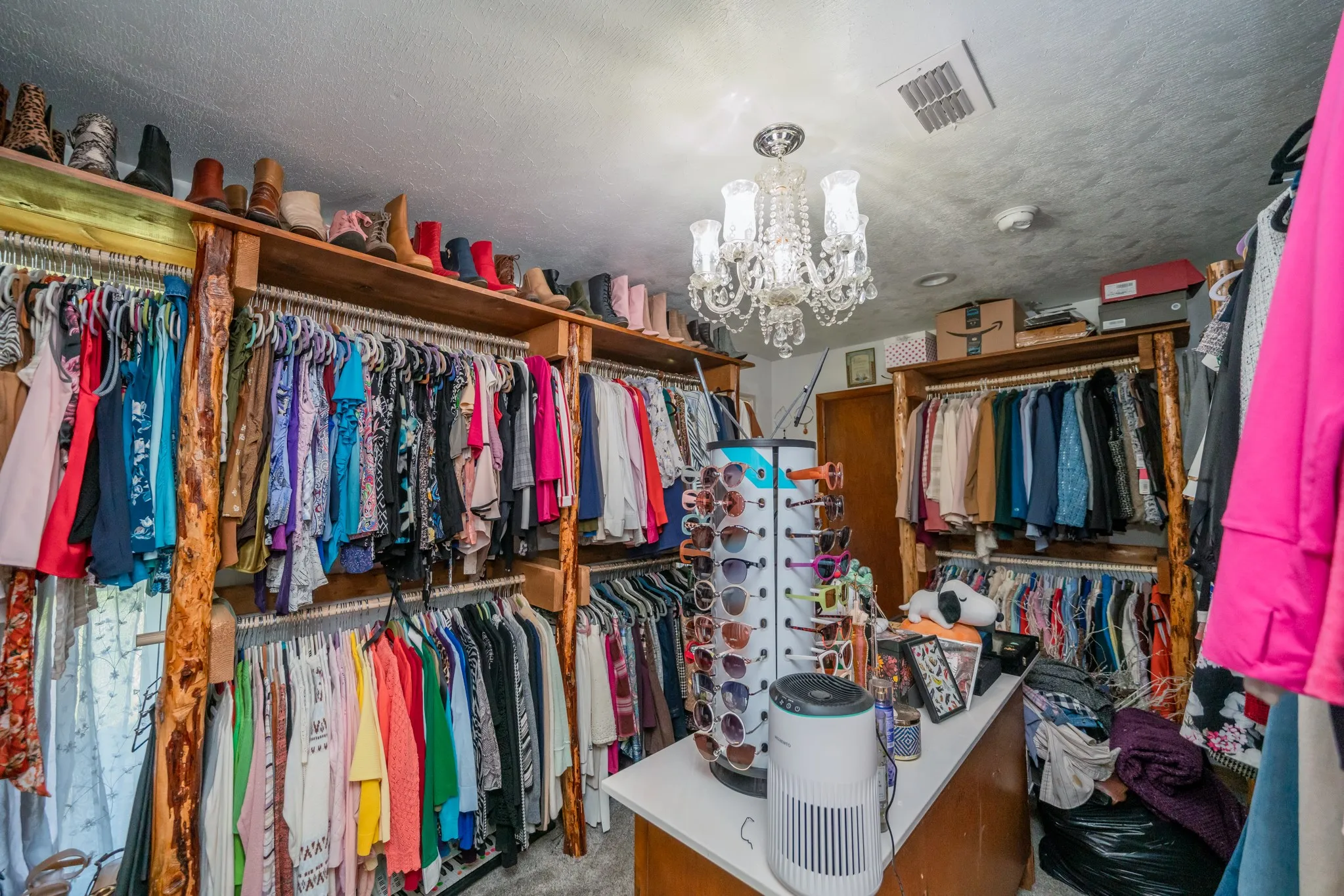 Single Family Residence For Sale in Cherokee County , 2130 E FM 22, Jacksonville, Texas 75766, 3 Bedroom, 3 Bathroom, 2 Garage spaces, 2,400 Sqft, built in 1975, mls#21383681, Real Estate Agent in Jacksonville, Homes For Sale in Cherokee county, Homes For Sale in Jacksonville, Realtor in Jacksonville Texas, Real Estate Brokerage Independent Realty Texas, Luminita Cordes Realtor