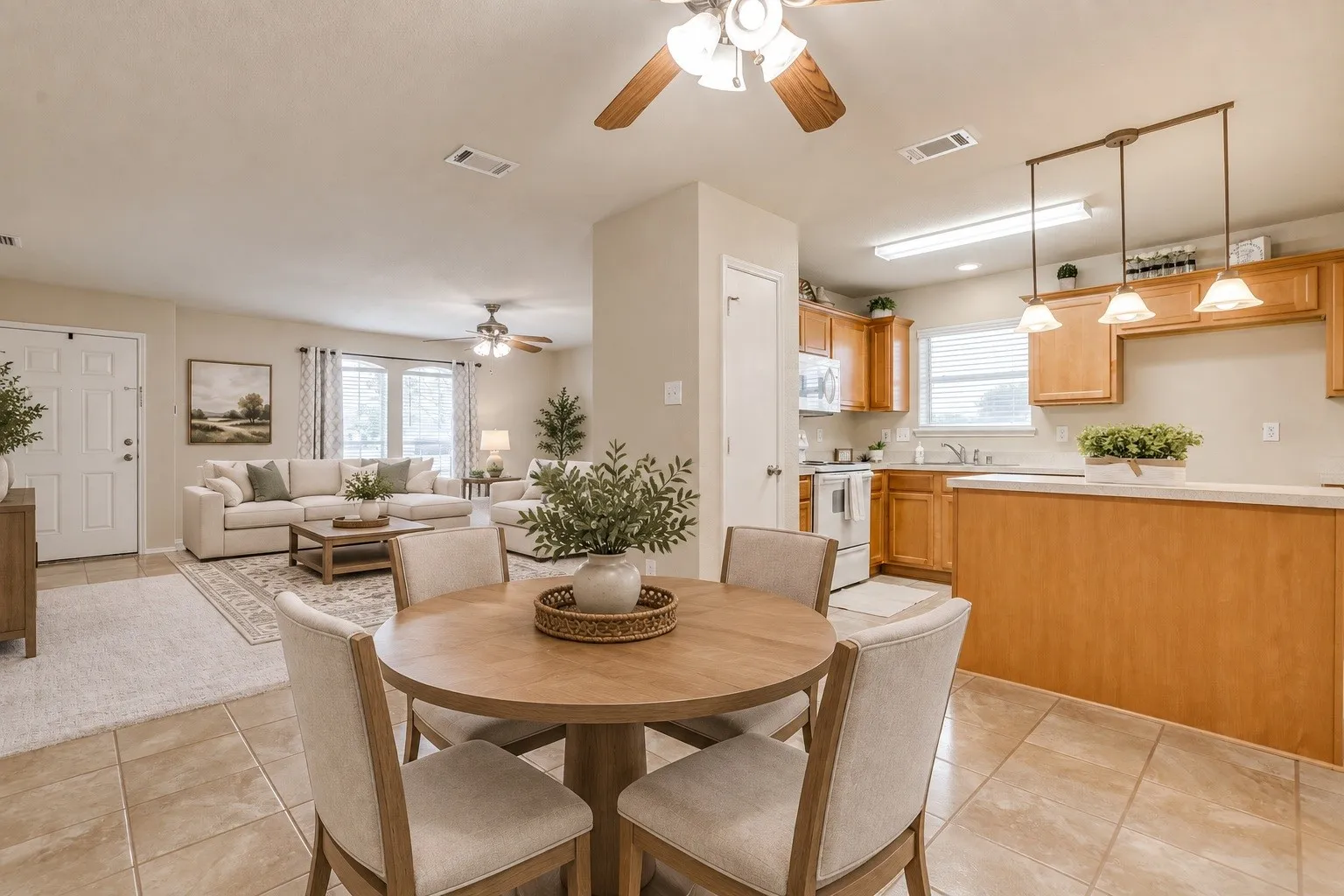 Dining space - virtually staged with AI